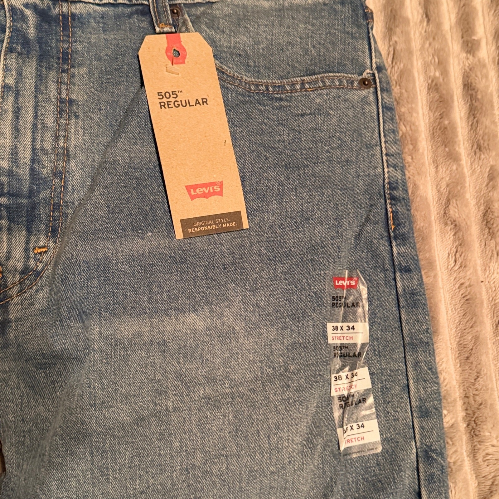 Levi’s 505 Regular Fit Stretch Jeans Men’s 38×34 NWT Medium Wash Blue New