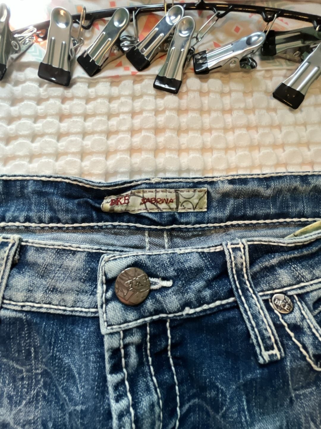 BKE Lowrise Cotton Sabrina Cut-Off Denim Shorts Size 29