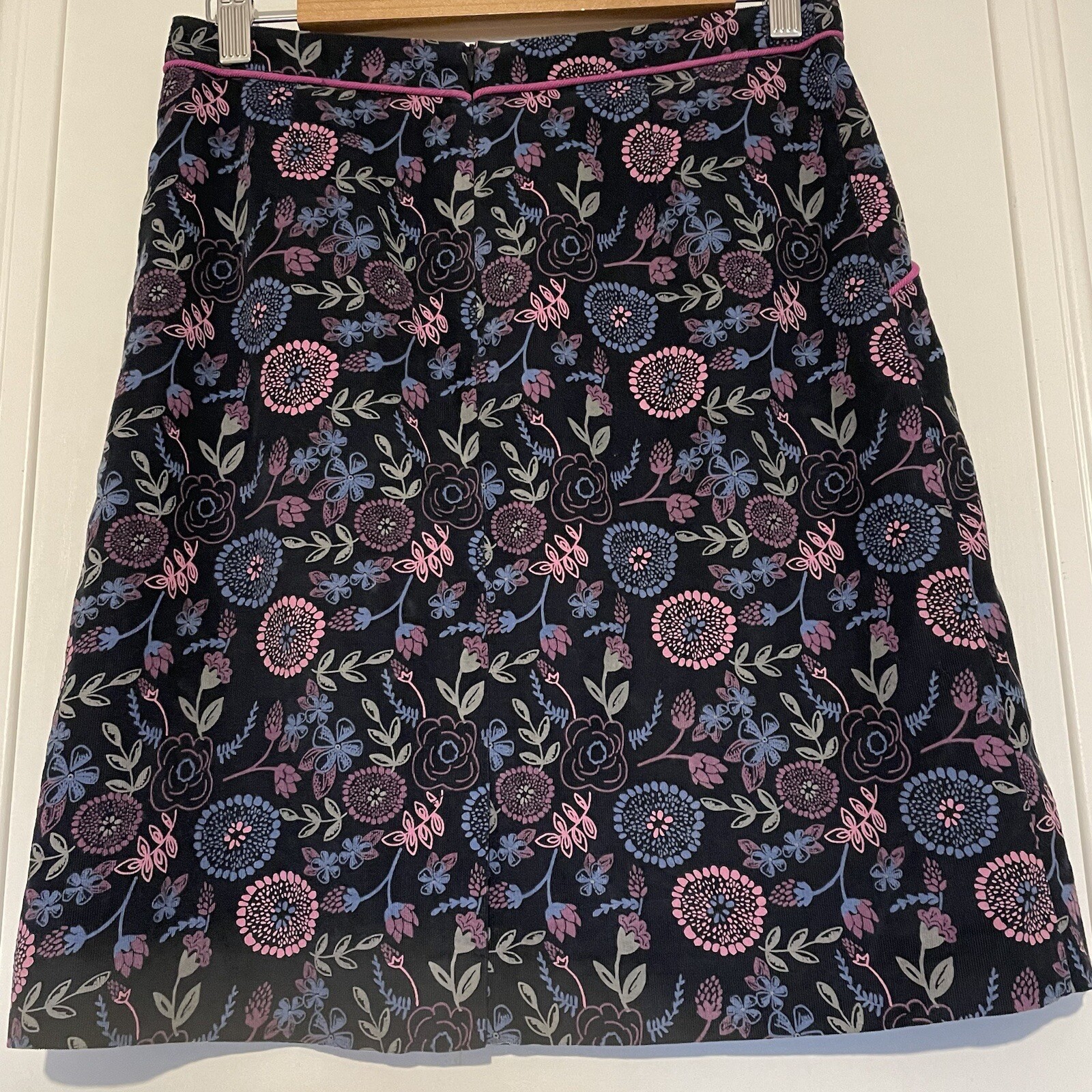 Ness Fine Needlecord Fully Lined Skirt size 8 Charcoal Floral Pink Pockets Vgc