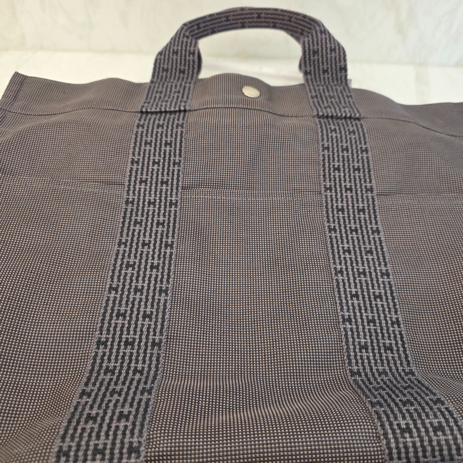 Hermes HerLine MM Tote Bag Charcoal Gray / Black with HERMES LOCK #121
