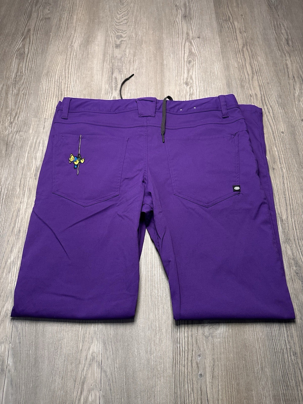 686 Everywhere Grateful Dead Pants Men’s Size 36 x 34 Slim Fit Snowboarding Pant