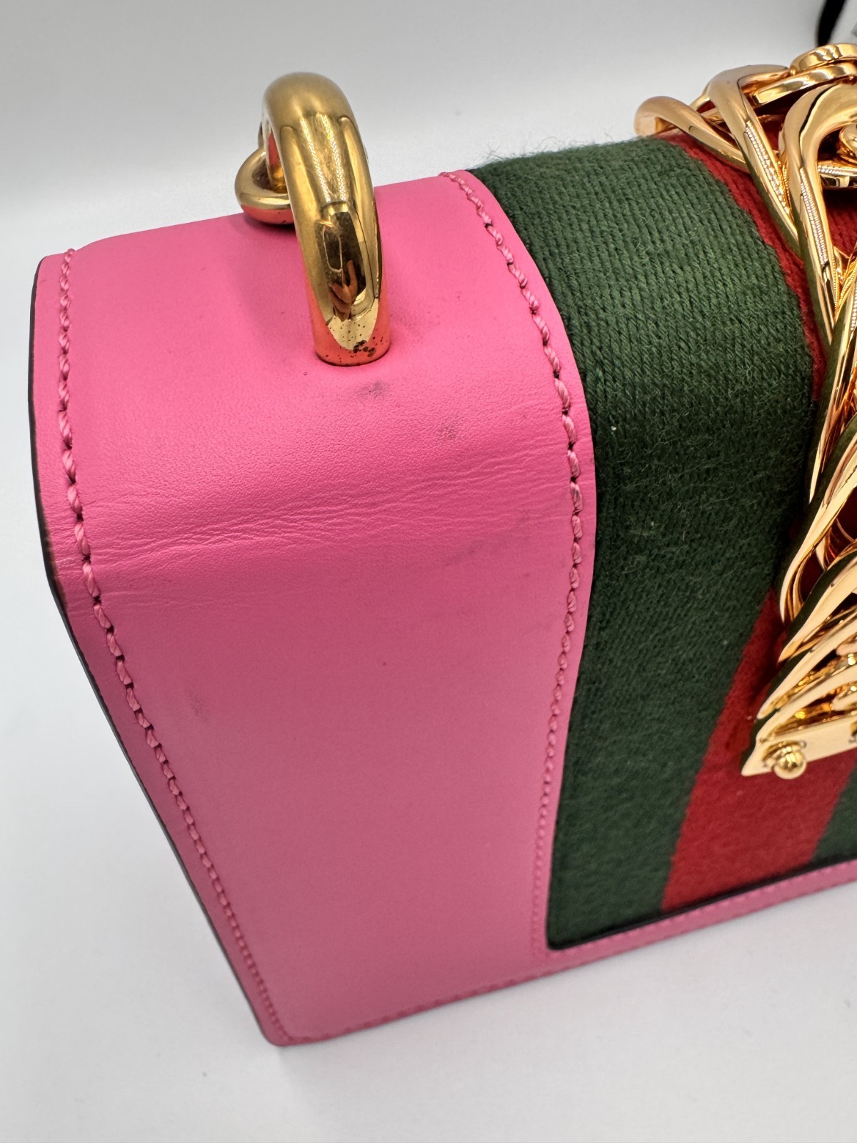 Authentic Gucci Sylvie Small Pink Leatheer Shoulder Bag Gold Chain Webstripe