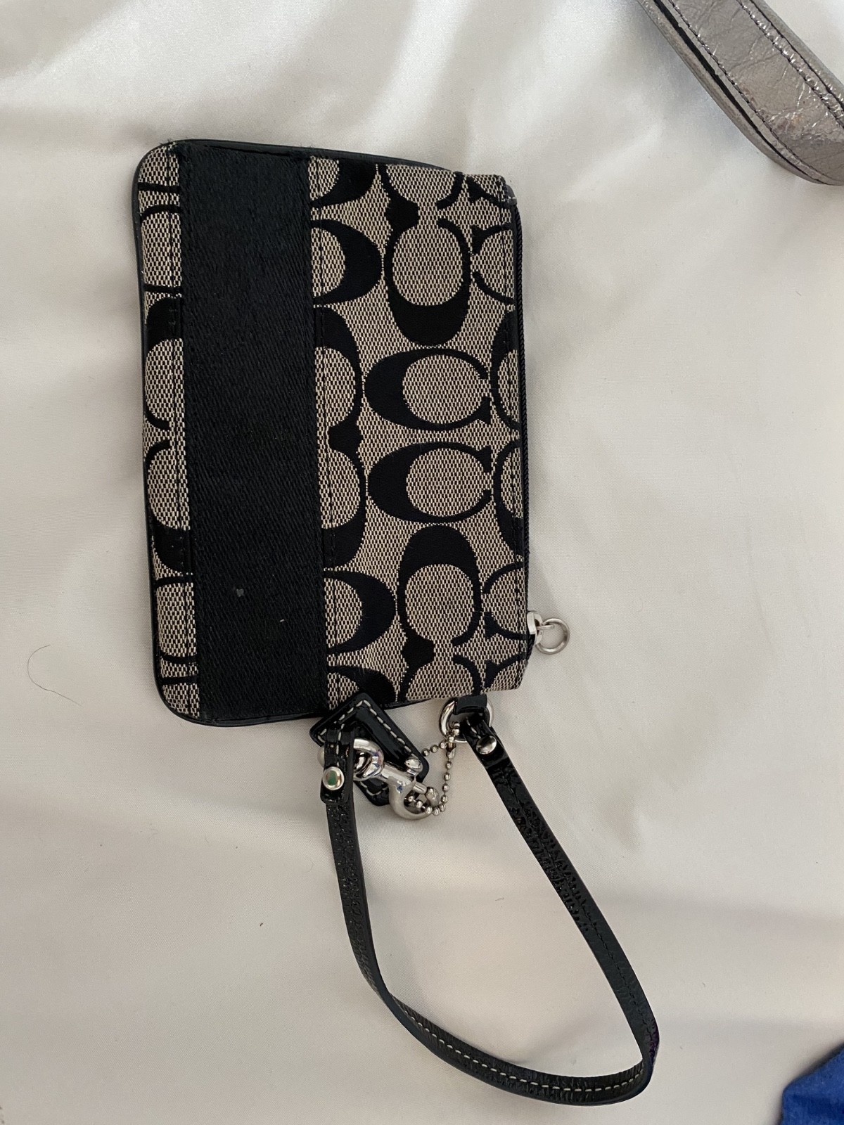 Coach Poppy Op Art Glam Tote Bag Black Gray comes with wristlet