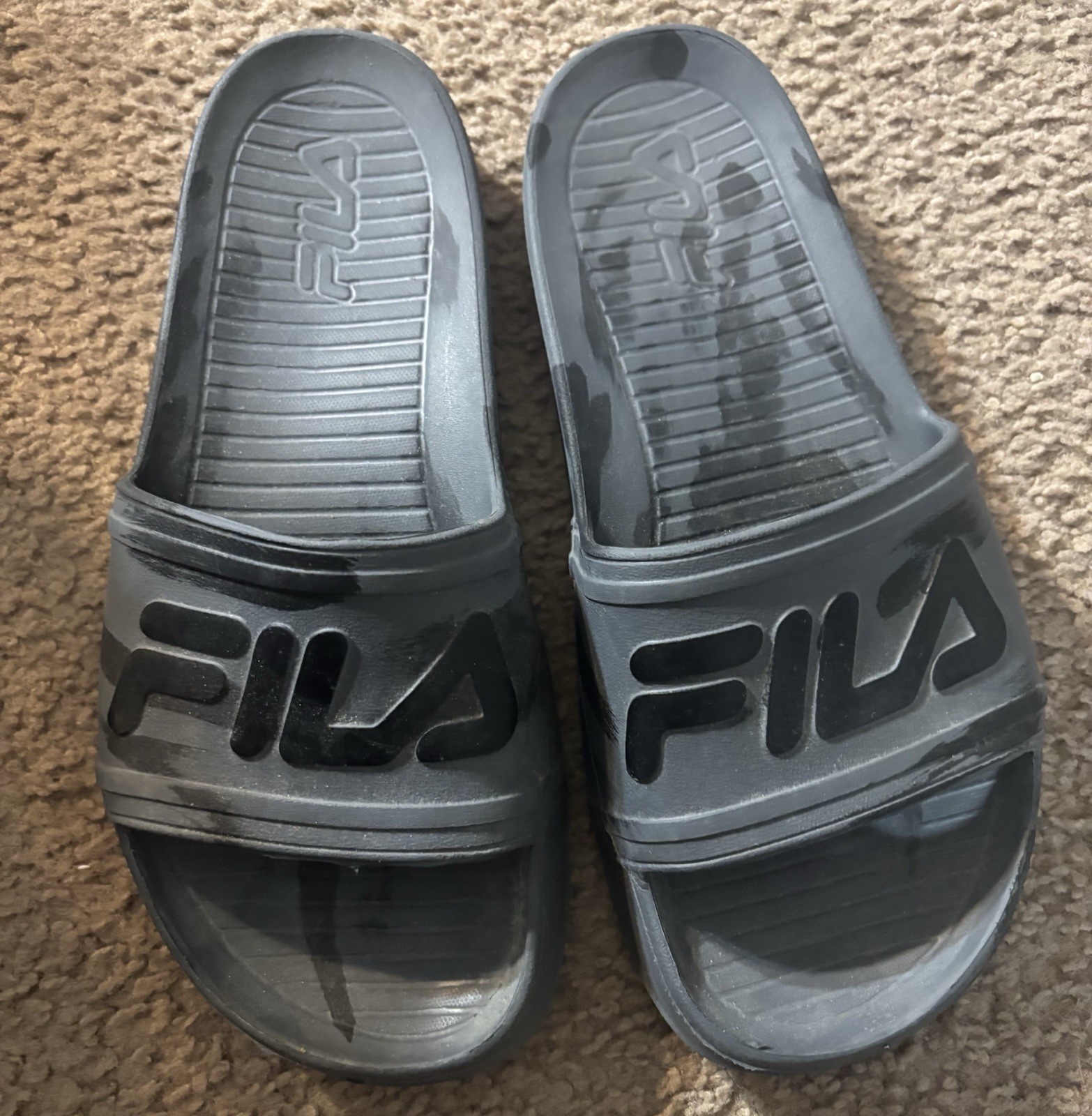 Fila Men’s Slide Sandals Gray/Black Size 8