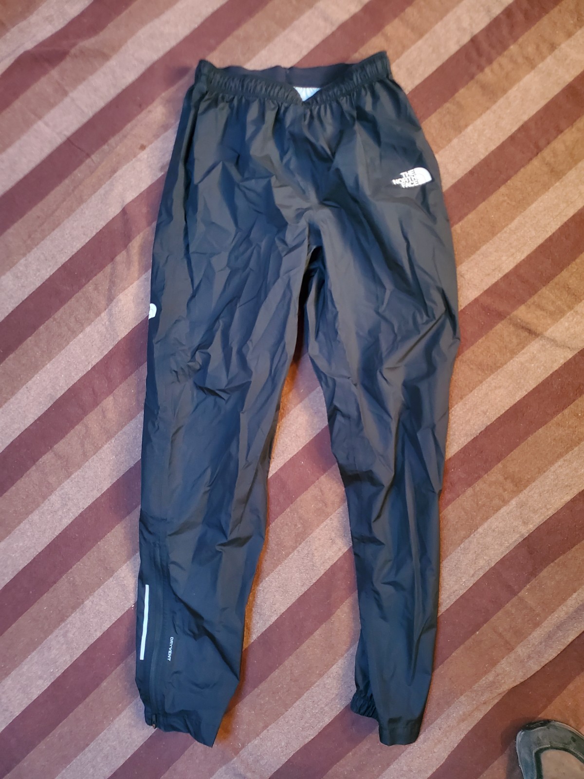 The North Face Men’s Antora Rain Pants size S, black, ultralight 4.8oz, no pckts