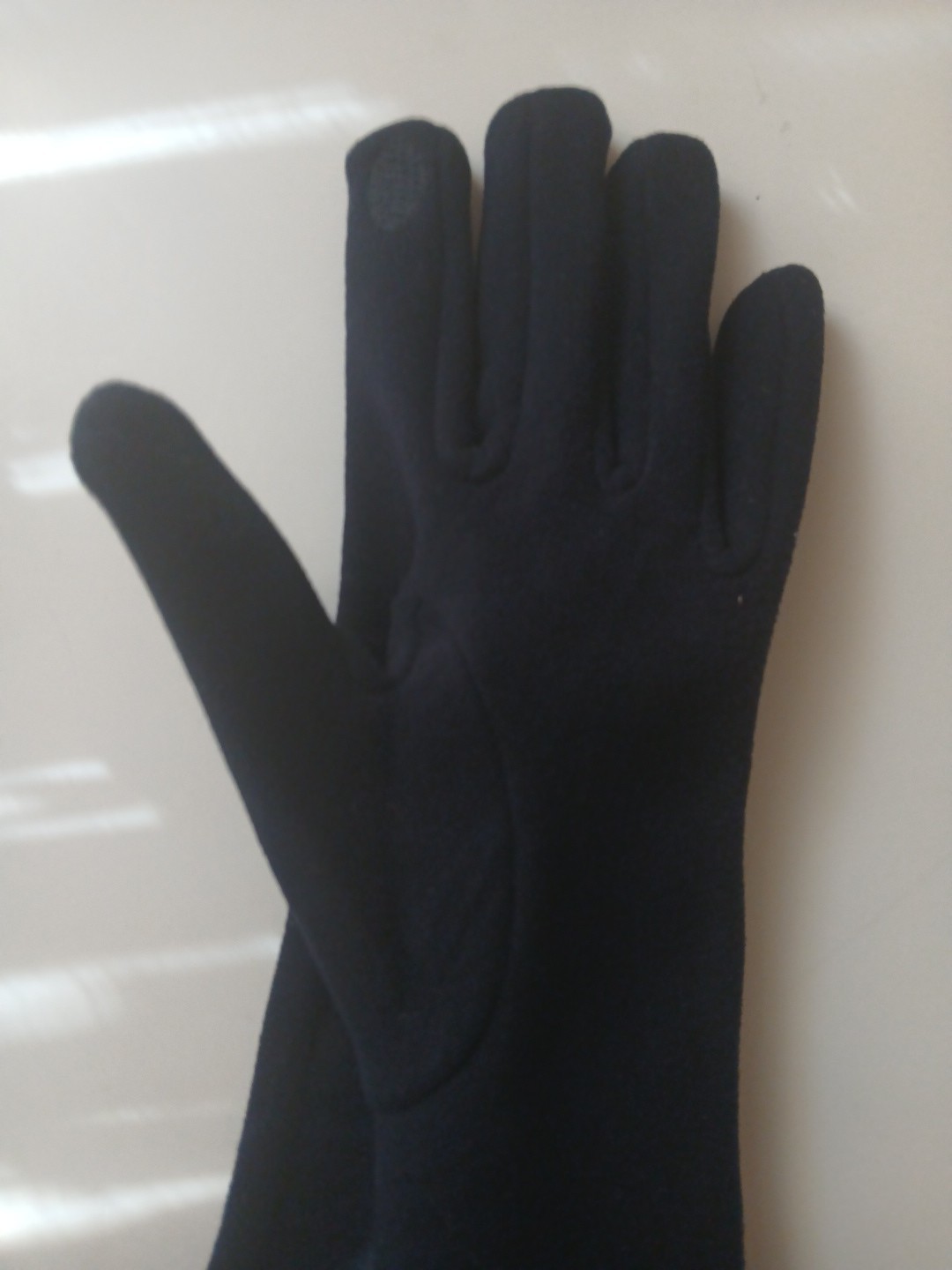 Women’s Gloves Smart Technology Touchscreen Compatible Four Button Detail Navy