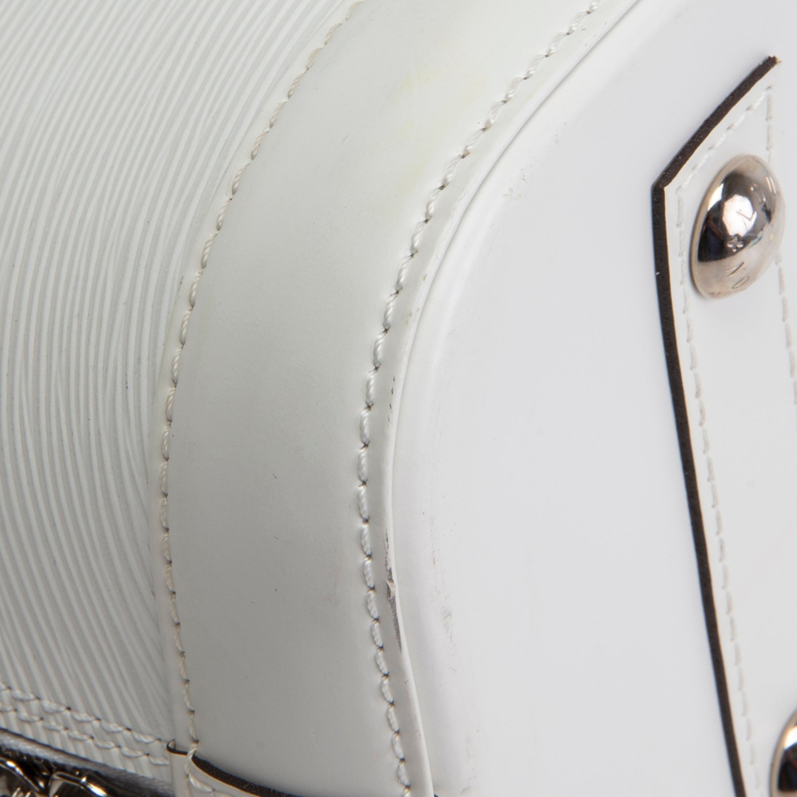 LOUIS VUITTON Alma MM Gris Epi