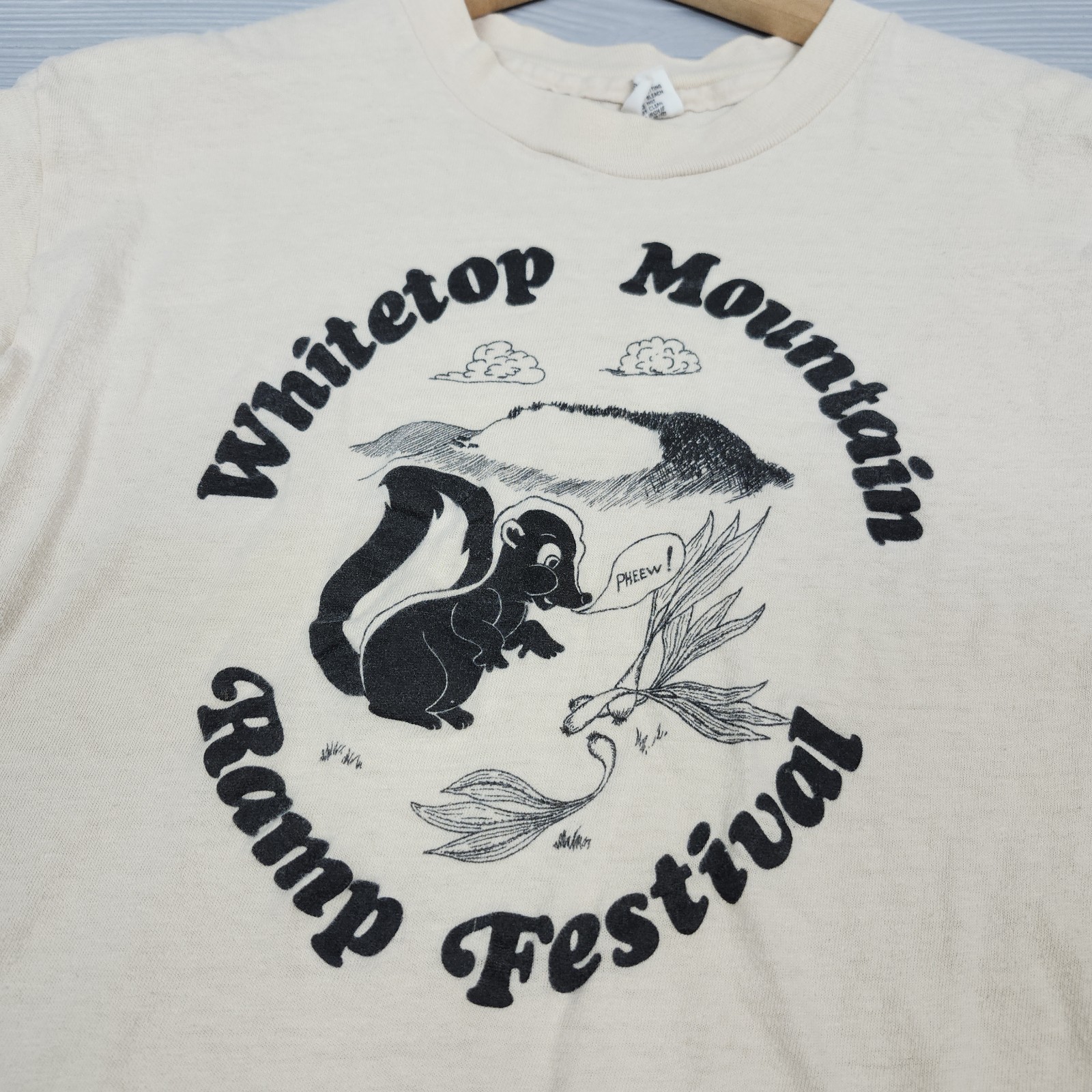 Vintage 70s 80s Hanes Whitetop Mountain Ramp Festival Skunk Tshirt Womens L