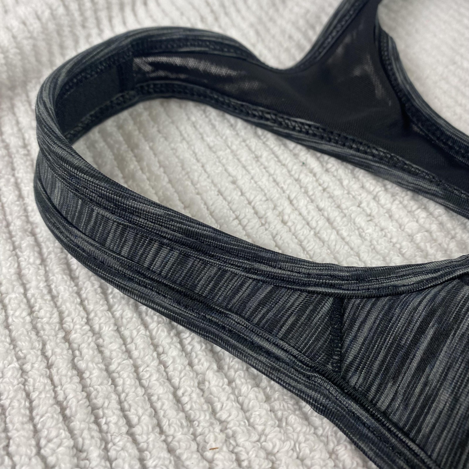 Avia Sports Bra Womens Large Gray Black Racerback Athletic Workout Yoga