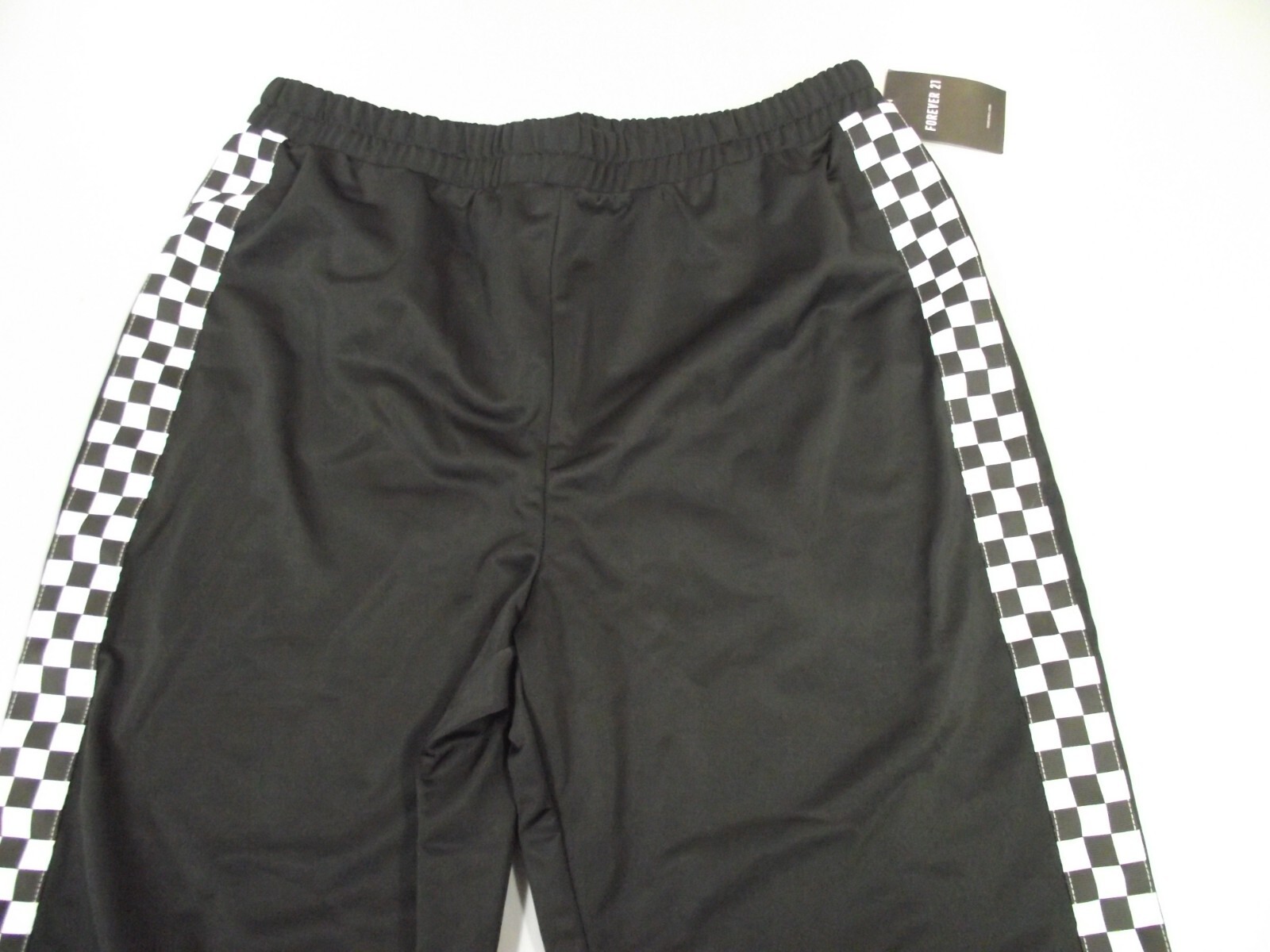 JR’S CHECKERED PANTS~ SIZE L~ NWT!