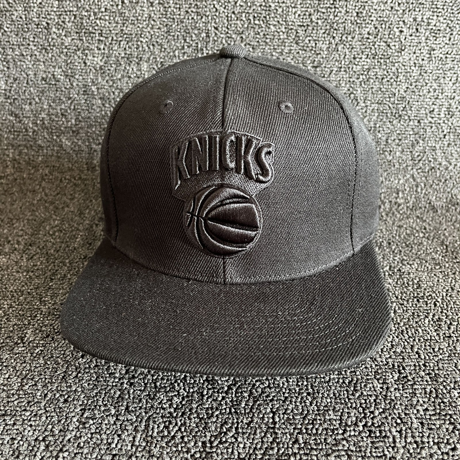 Mitchell & Ness Knicks Baseball Cap Snapback Charcoal Grey Flat Brim One Size NB
