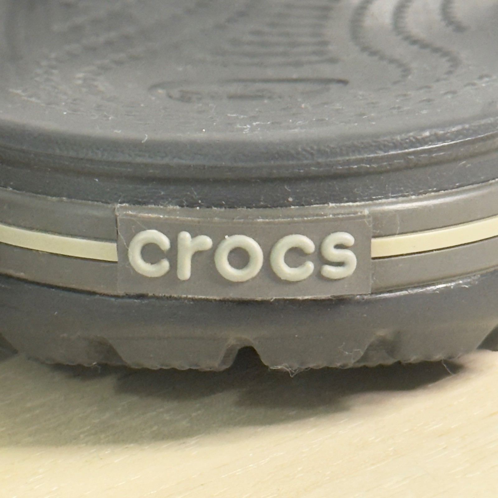 Crocs Unise Bayaband Slides Sandals White Stripe Logo Slip-On Women 12 Men 10