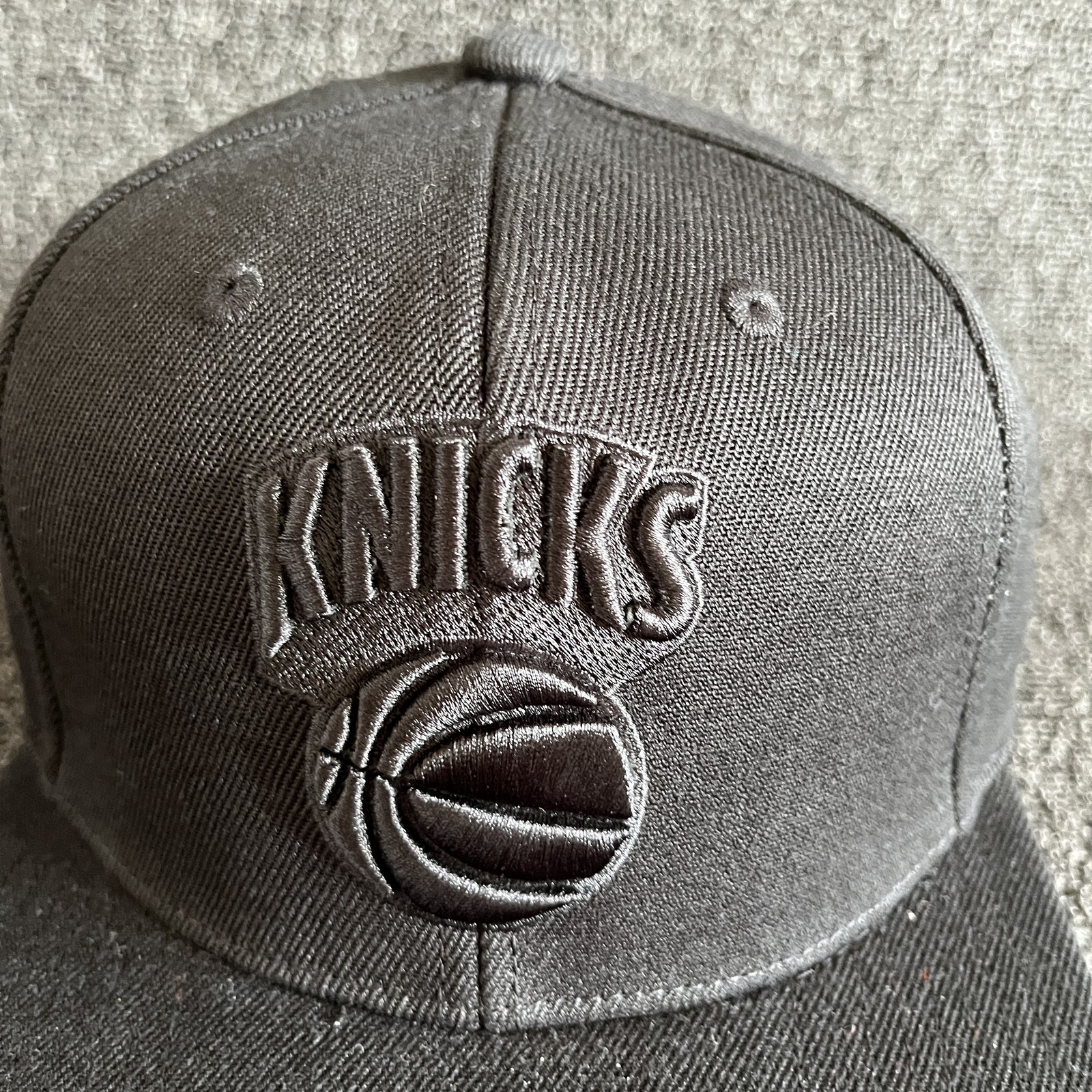 Mitchell & Ness Knicks Baseball Cap Snapback Charcoal Grey Flat Brim One Size NB