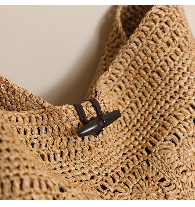 New Fashion Large Capacity Shoulder Tote Straw Bag Hollow Flower Woven Beach
