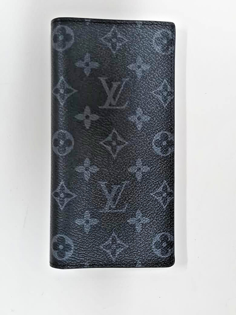 LOUIS VUITTON Wallet: Portefeuille Brazza Black W/Bag & Box