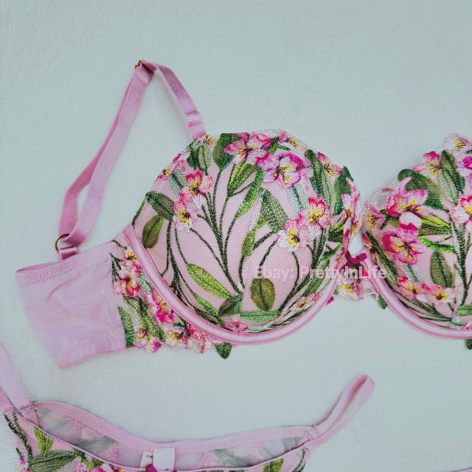 Victoria’s Secret Dream Angels Push Up bra set embroidery Lily floral pink rose