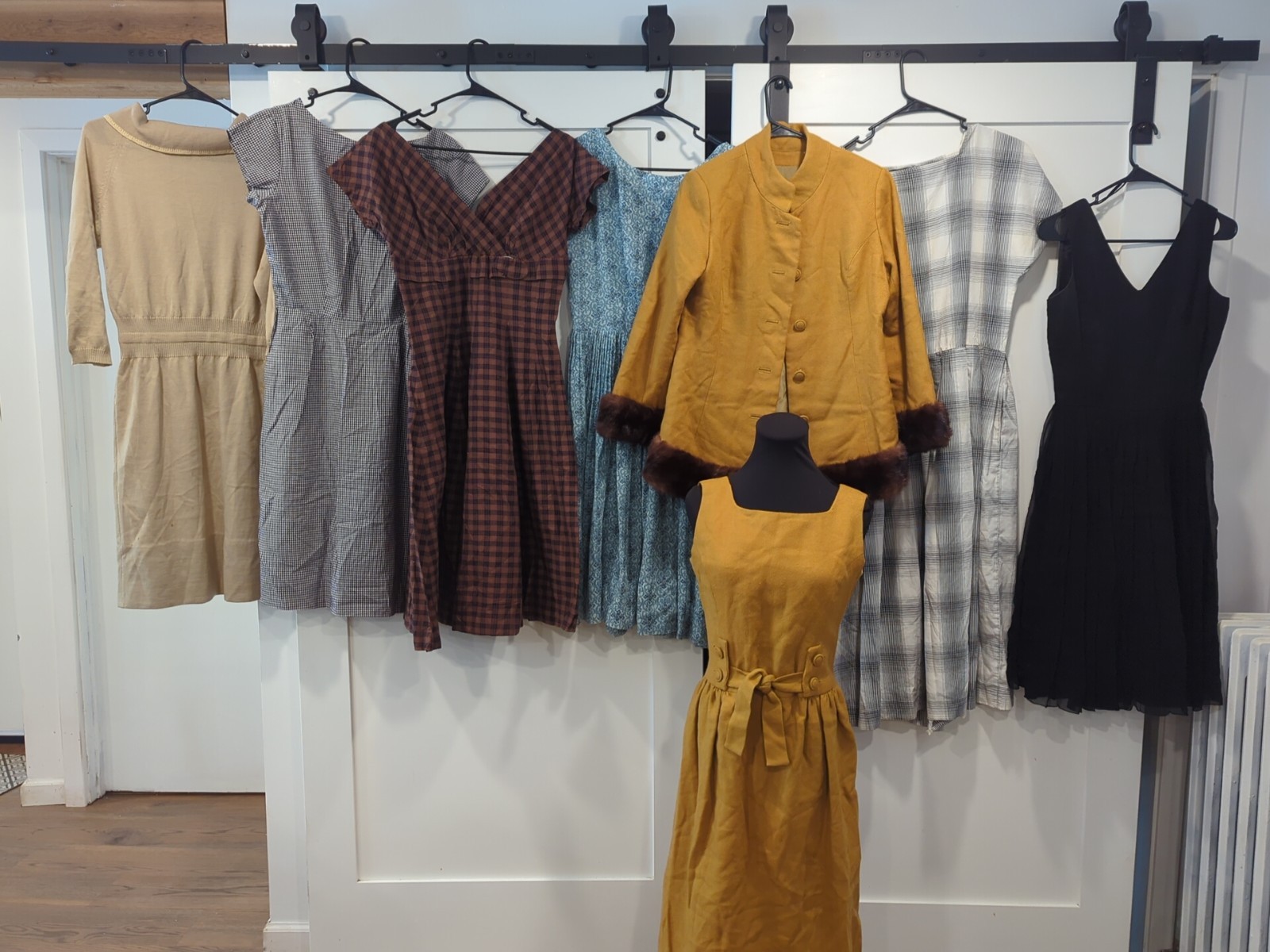 VTG Lot of 12 *AS IS* 50s Assorted Size & Colors 1950s Dress Sweater Lot Resell