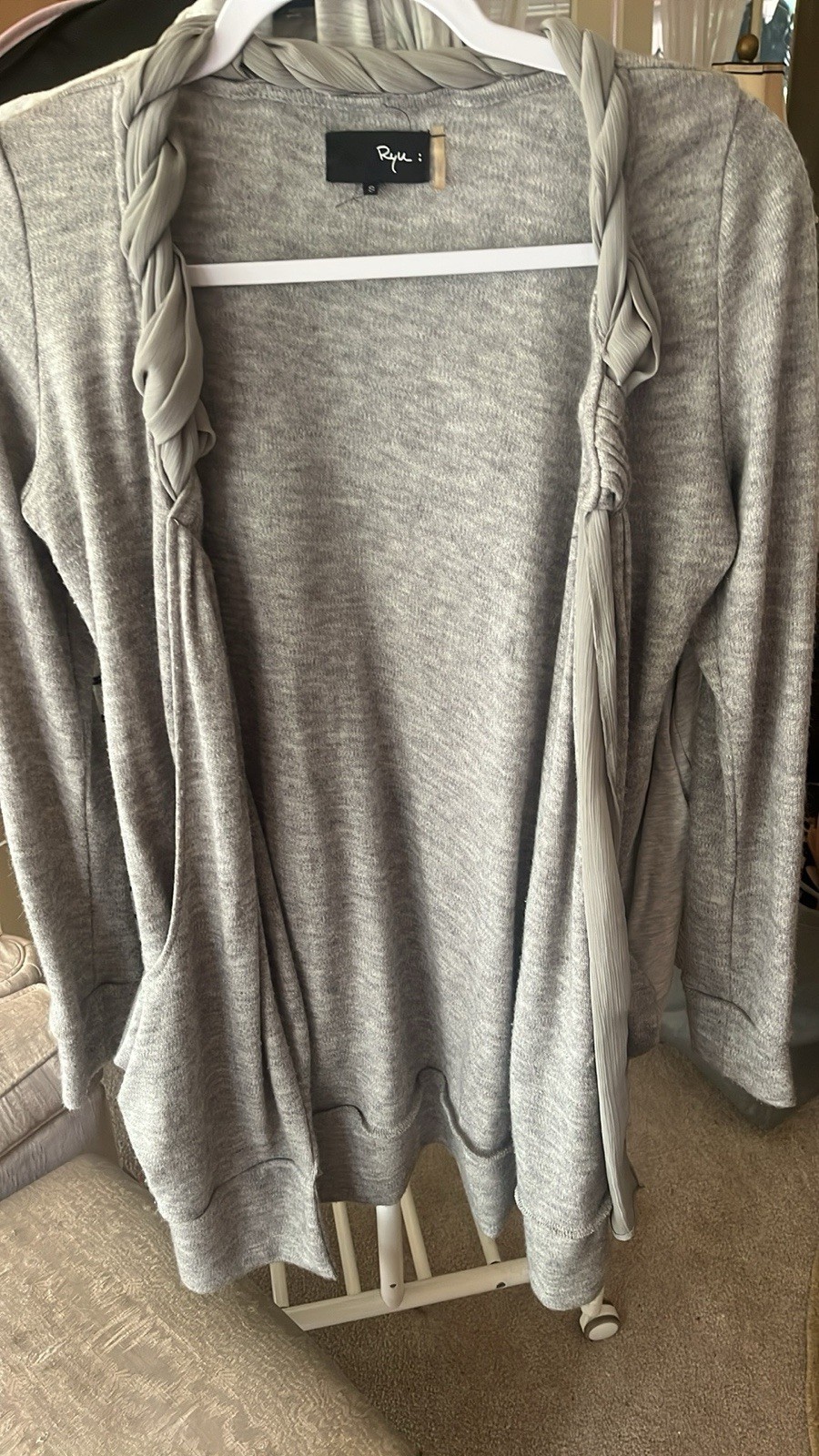 Ryu Tying Grey Cardigan Medium