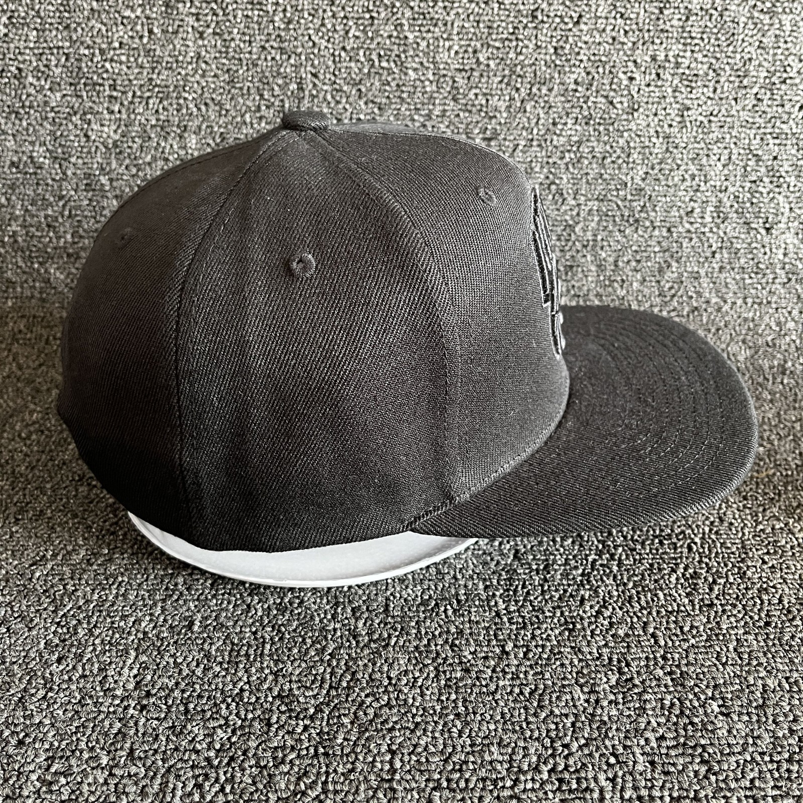 Mitchell & Ness Knicks Baseball Cap Snapback Charcoal Grey Flat Brim One Size NB