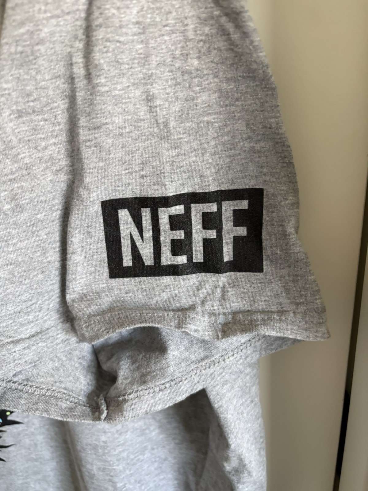 Neff x Star Wars Men’s XXL Baby Yoda Mandalorian Graphic T-Shirt Heather Gray