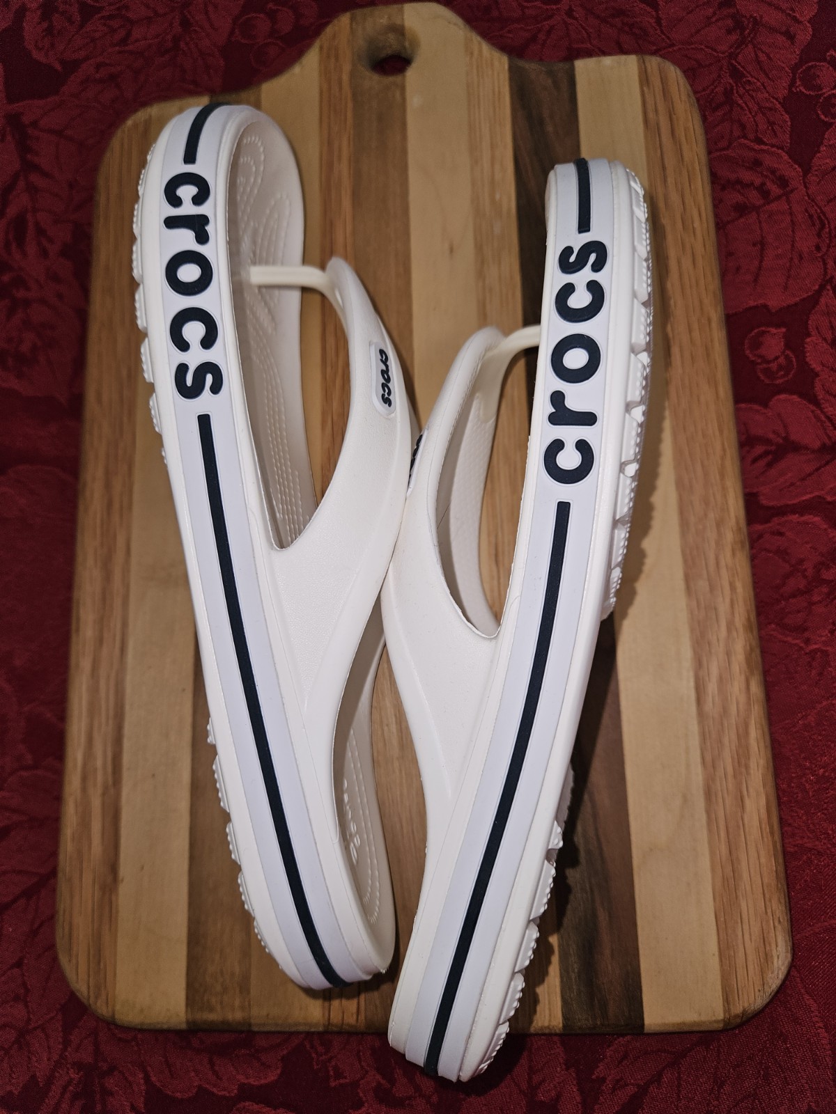 CROCS Bayaband flip flops-men 6-women 8-white-NEW*