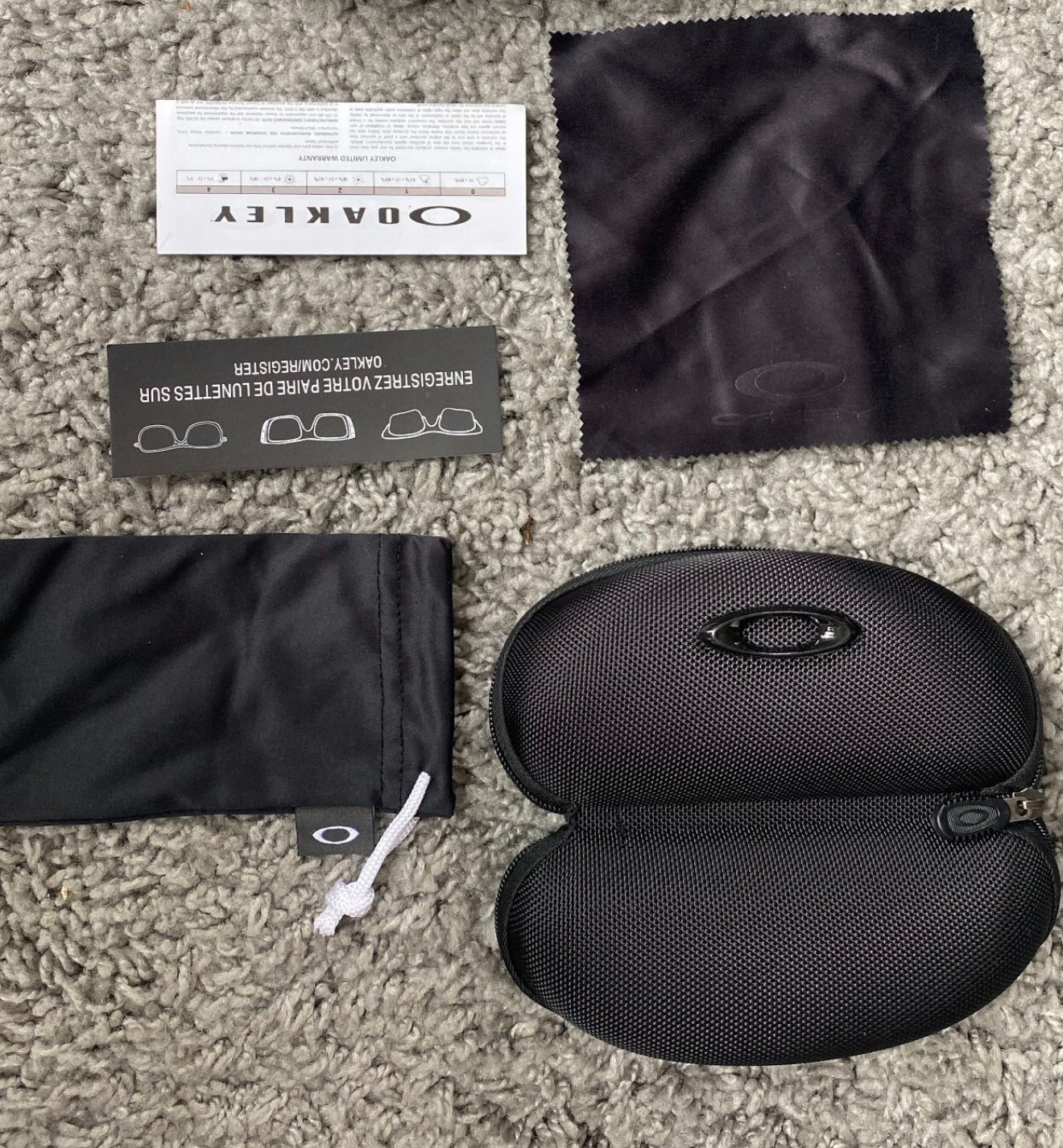 Oakley Juliet Carbon Metal Polarized Sunglasses Black Lenses/Black Frames