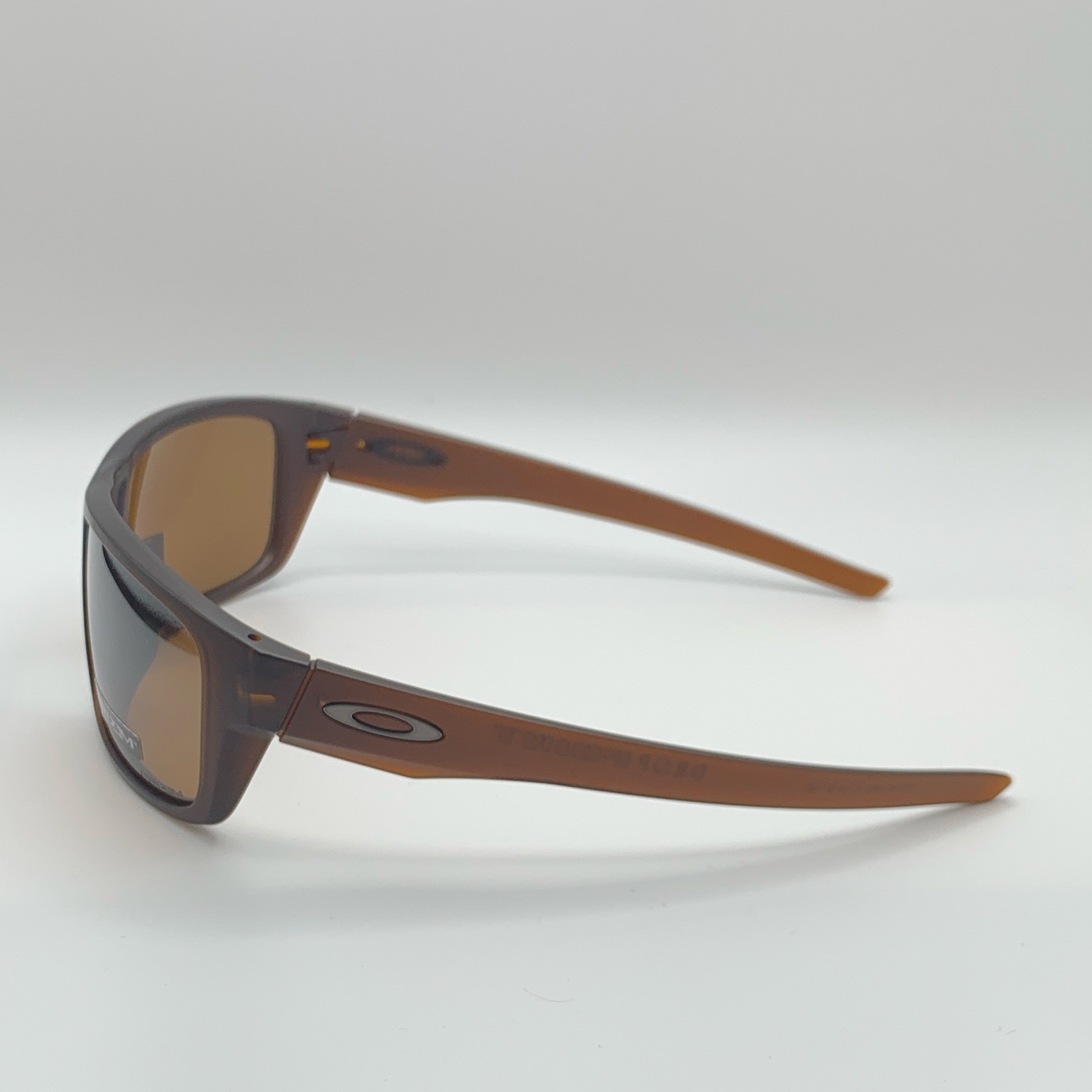 Oakley OO9367-0760 Men’s Prizm Sunglasses Brown Frame/Brown Lenses 61-18 132mm