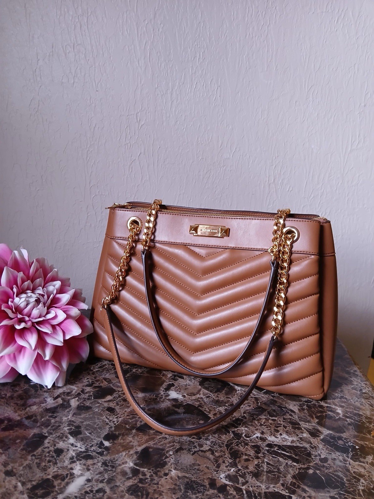 Women’s Brown Quilted Shoulder Bag Gold Chain Strap Detachable Strap Lined