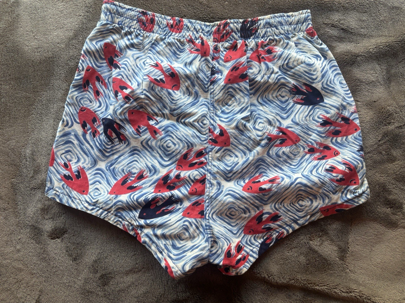 1950s Vintage Men’s Swimsuit Van Heusen fish design 32 Good Condition