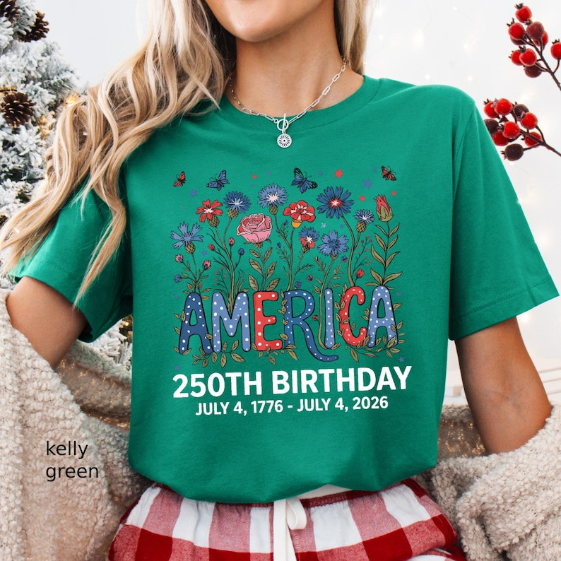 America 250 Years Flag Floral T-Shirt 4th of July Cottagecore Patriot Gift Tee