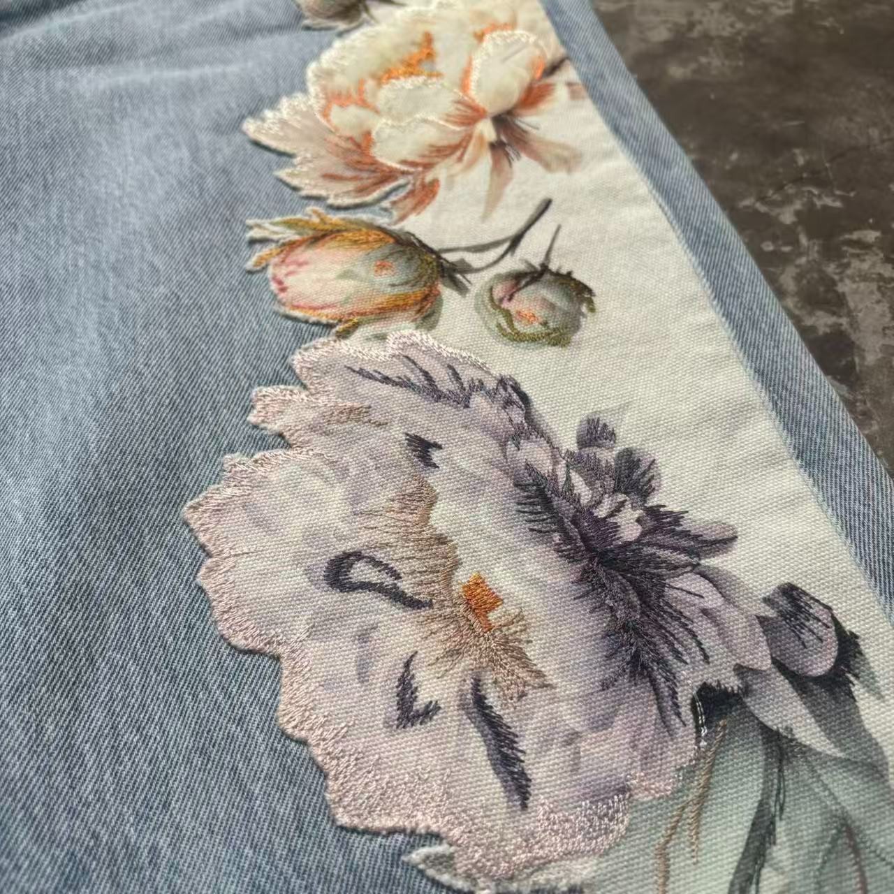 Alice+Olivia 2026SS AMAZING EMBROIDERED JEAN