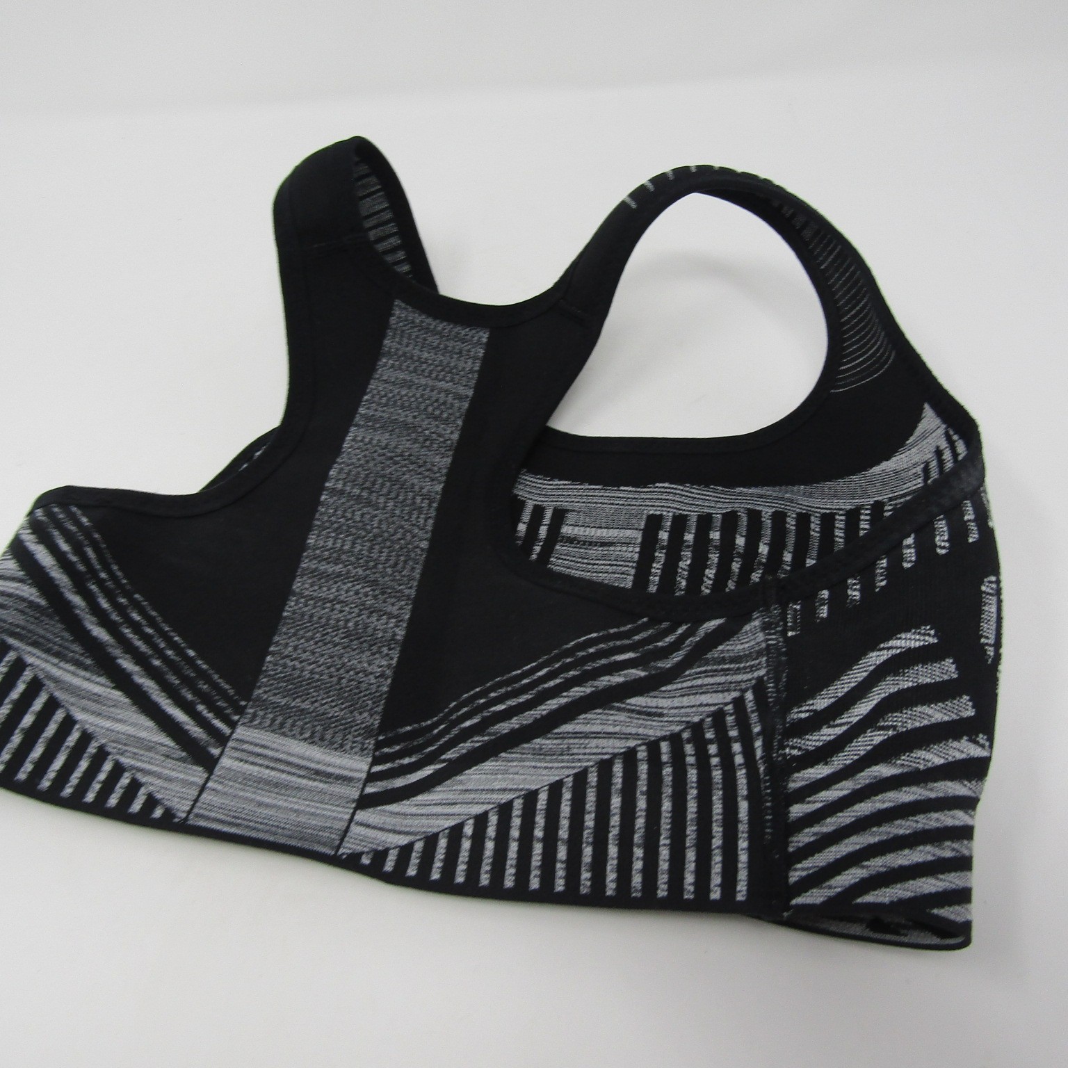 Nike Phenom Flyknit High Support Running Top Women’s Size XS Athletic Sports Bra
