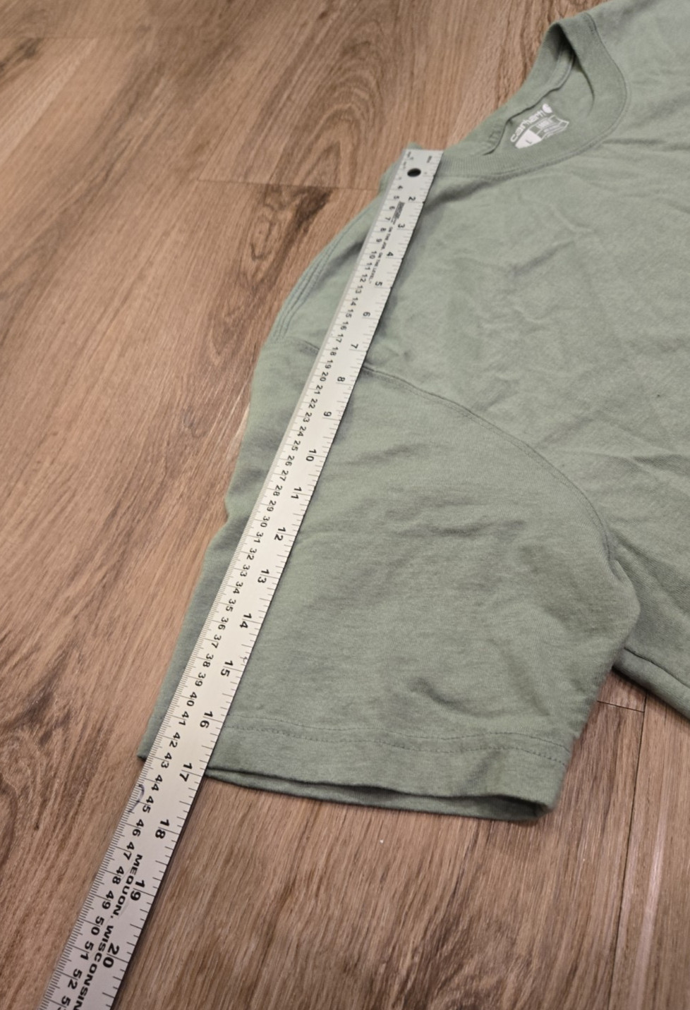 Carhartt Men’s T-Shirt size Large Loose Fit Short Sleeve w/ Pocket Dog Graphic
