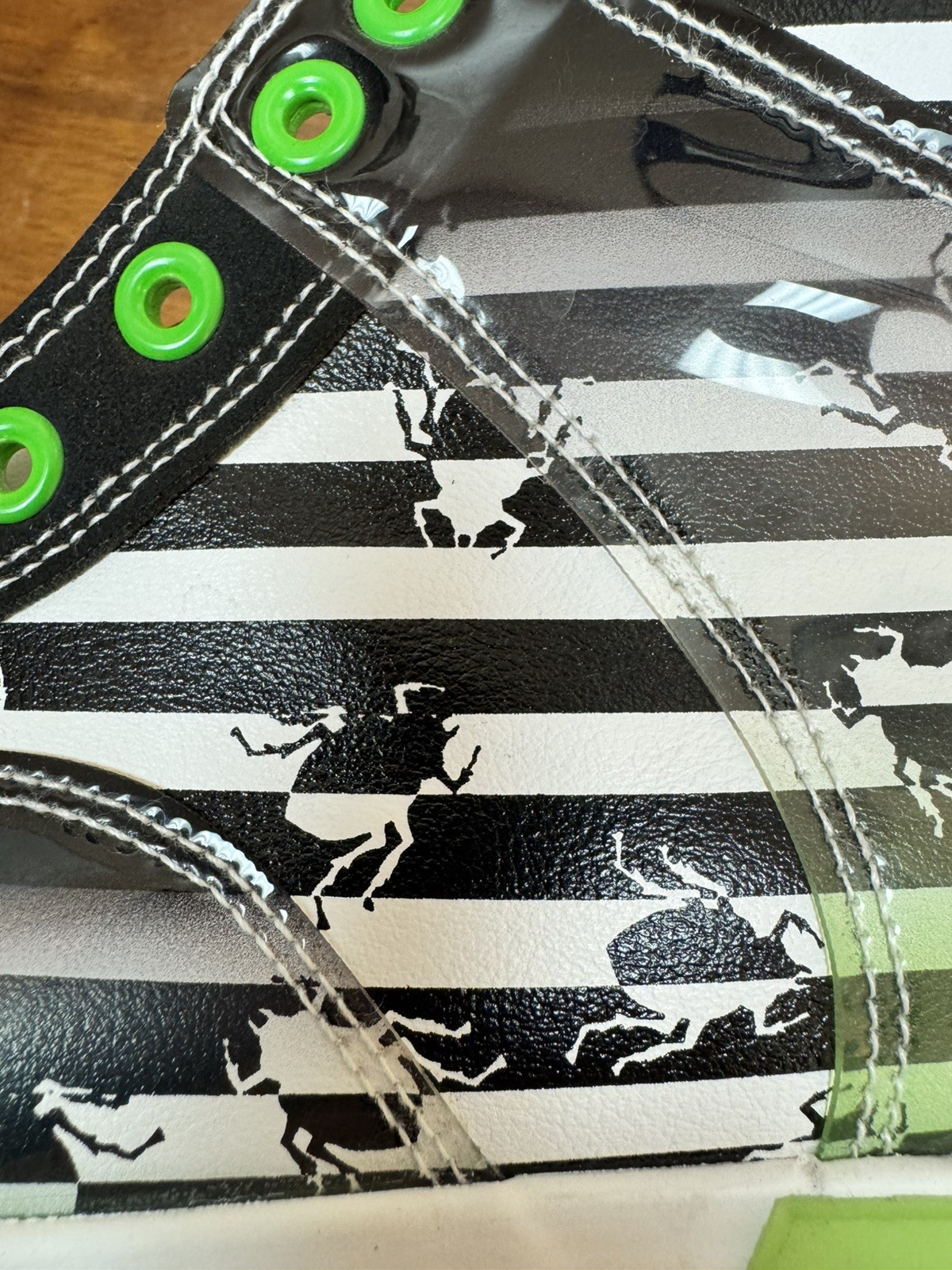 Beetlejuice Shoes Sneakers Women’s Size 9 Ground Up It’s Show Time