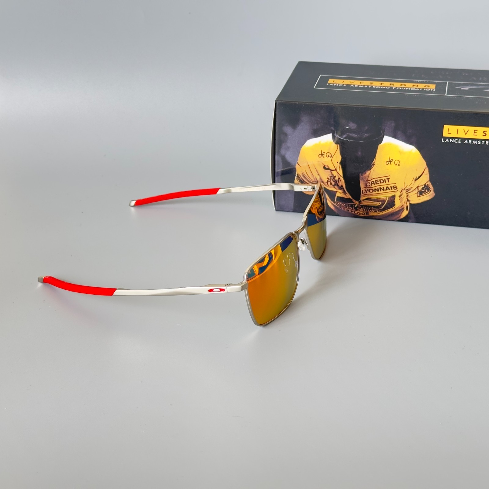 Oakley Ejector OO4142 Polarized Sunglasses Silver Frame Ruby Polarized lenses