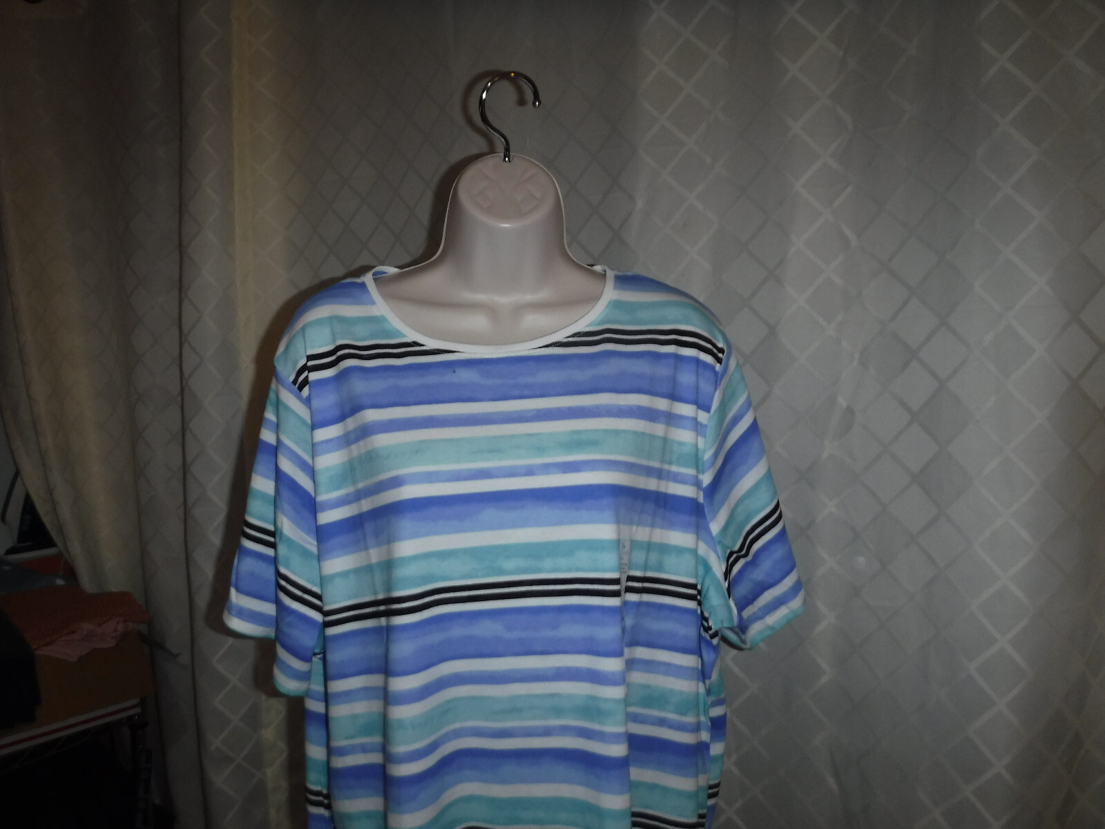 Size Plus Short Sleeve Women’s T-Shirts ,3X,2X,1X,0X,Croft & Barrow Multi Color