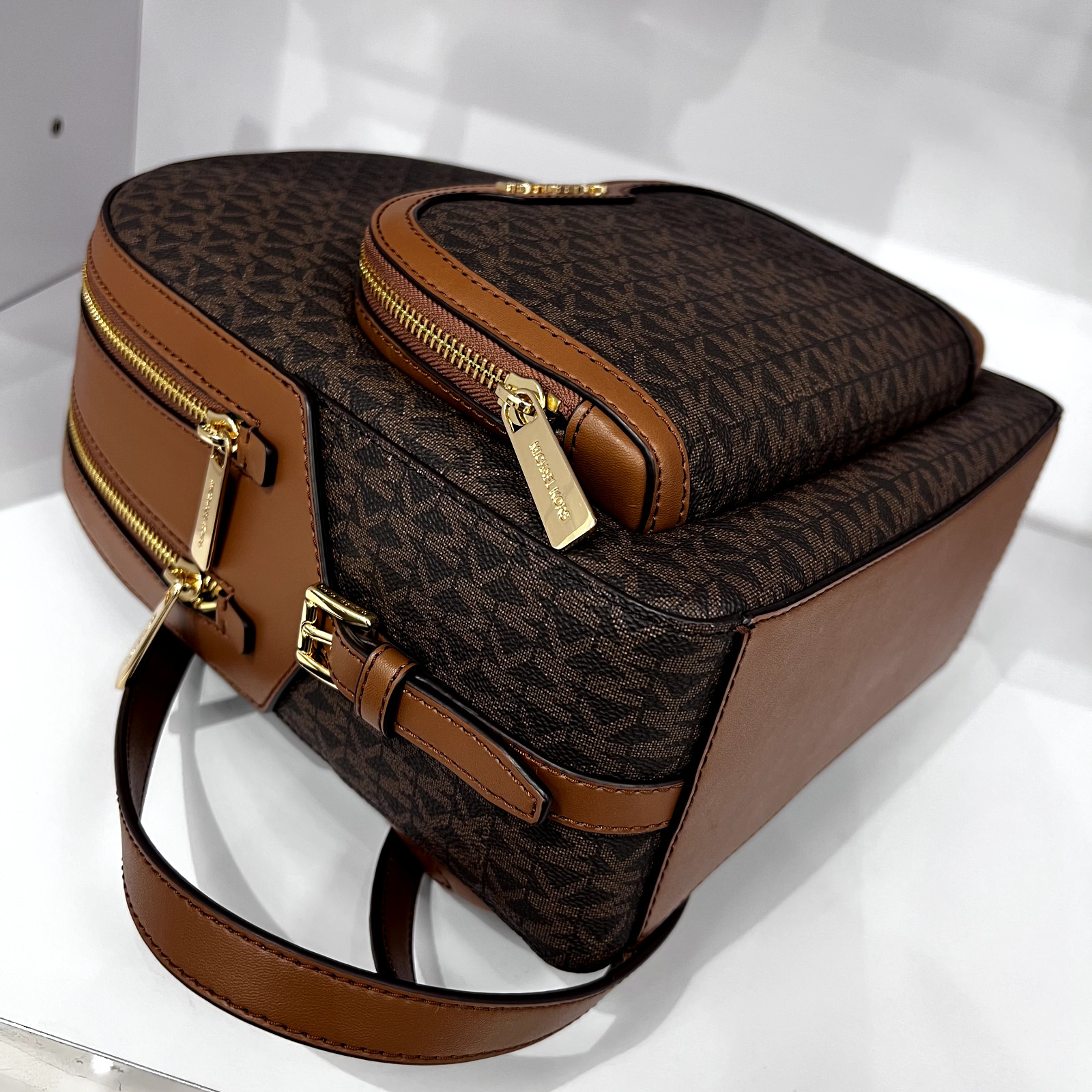 MICHAEL KORS JAYCEE MEDIUM ZIP POCKET BACKPACK BAG Brown