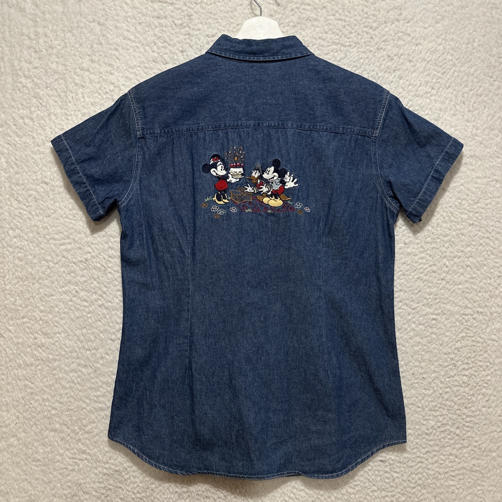 VTG Disney Store Women’s L Blue Denim Button-Down Shirt Chest Pocket Logo