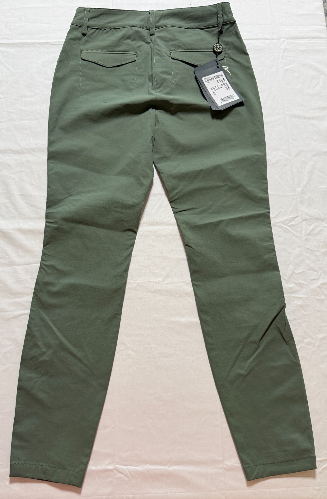 NWT WOMEN’S CHERVO GOLF PANTS – SIZE: 4 – GREEN (A4.8)