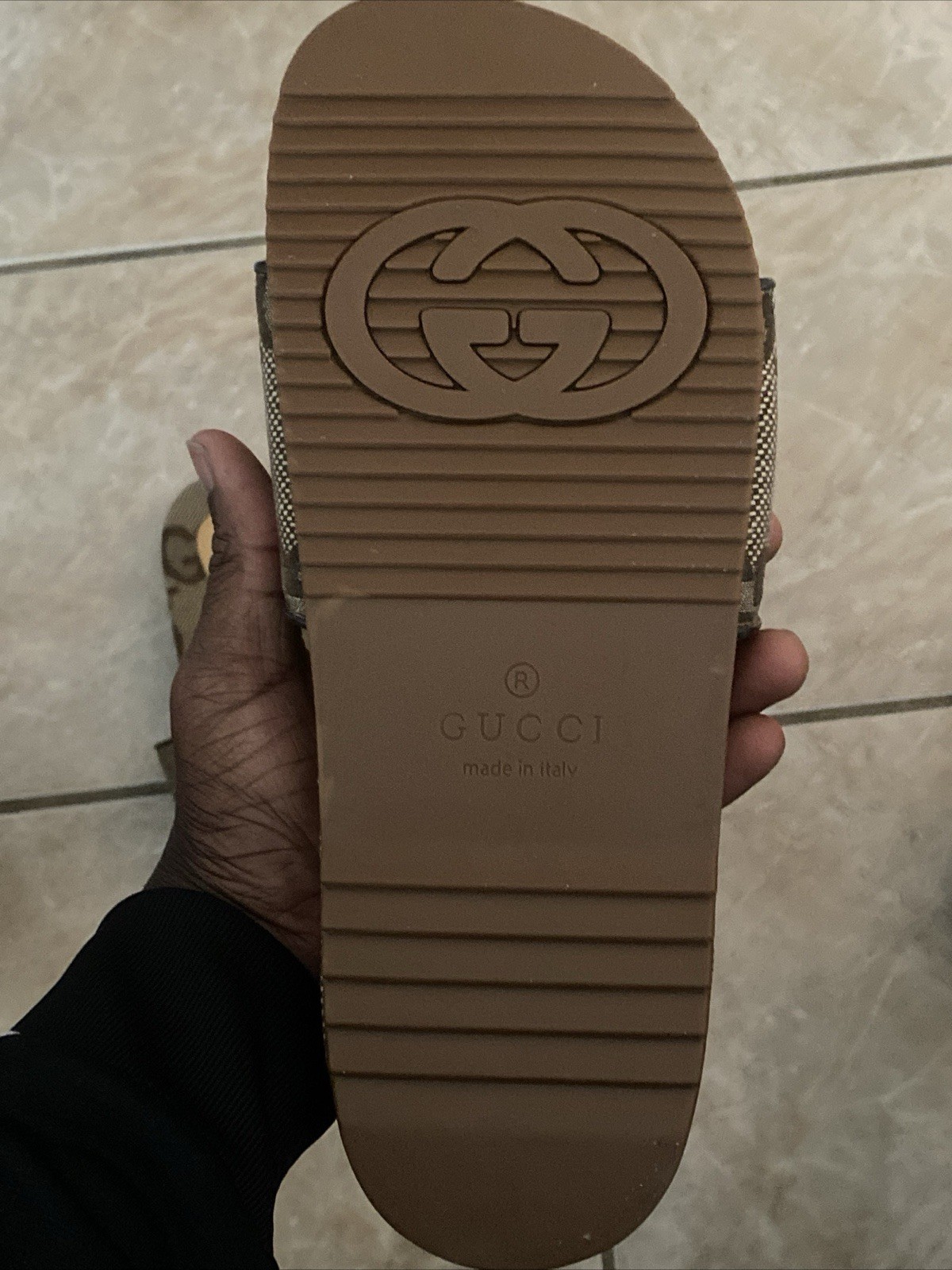 Gucci GG Canvas Beige Slides Sandals Authentic New with Dust Bag