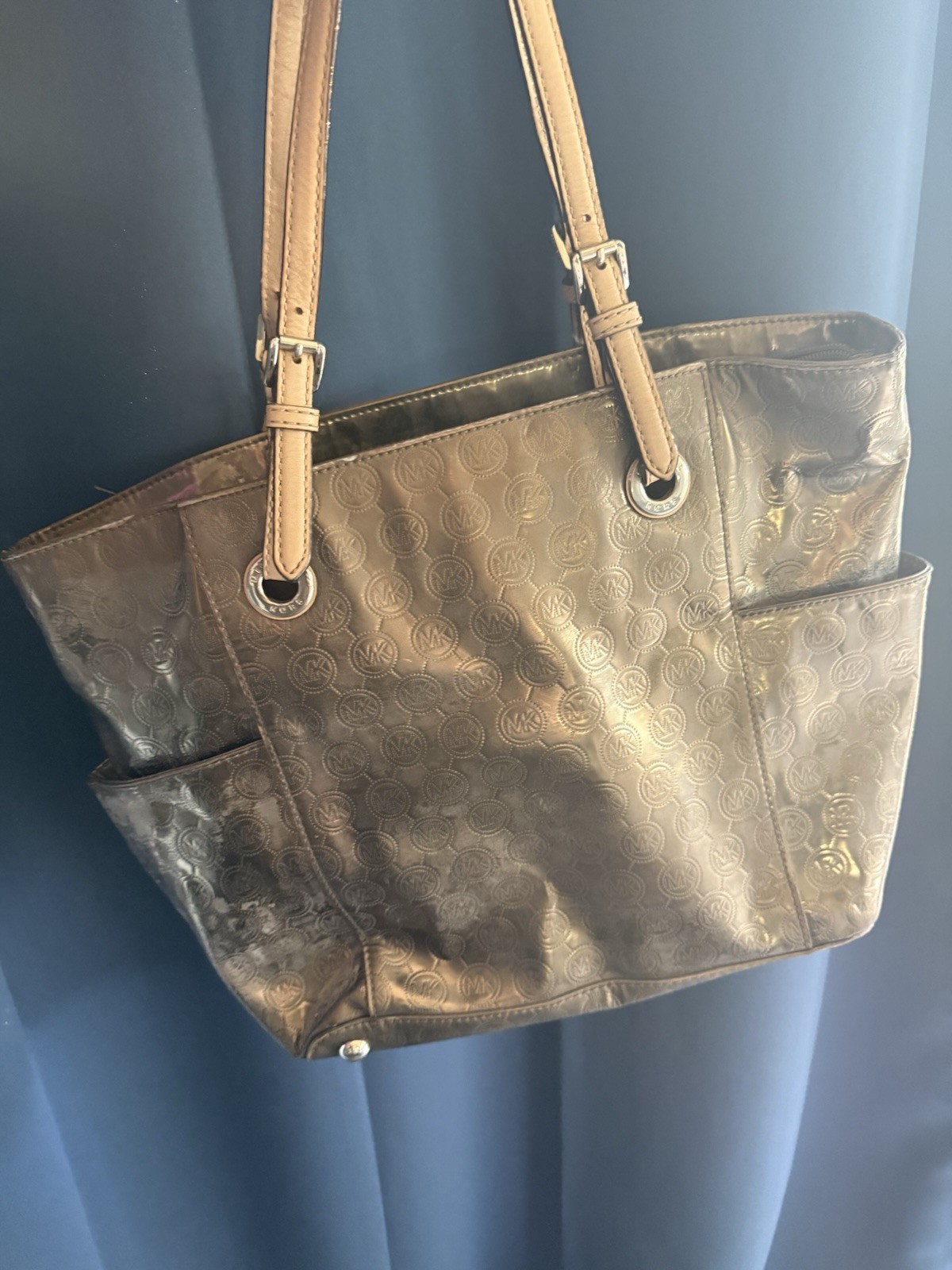 Michael Kors silver Logo Tote Shoulder Bag Zip Closure Silver Hardware Pockets