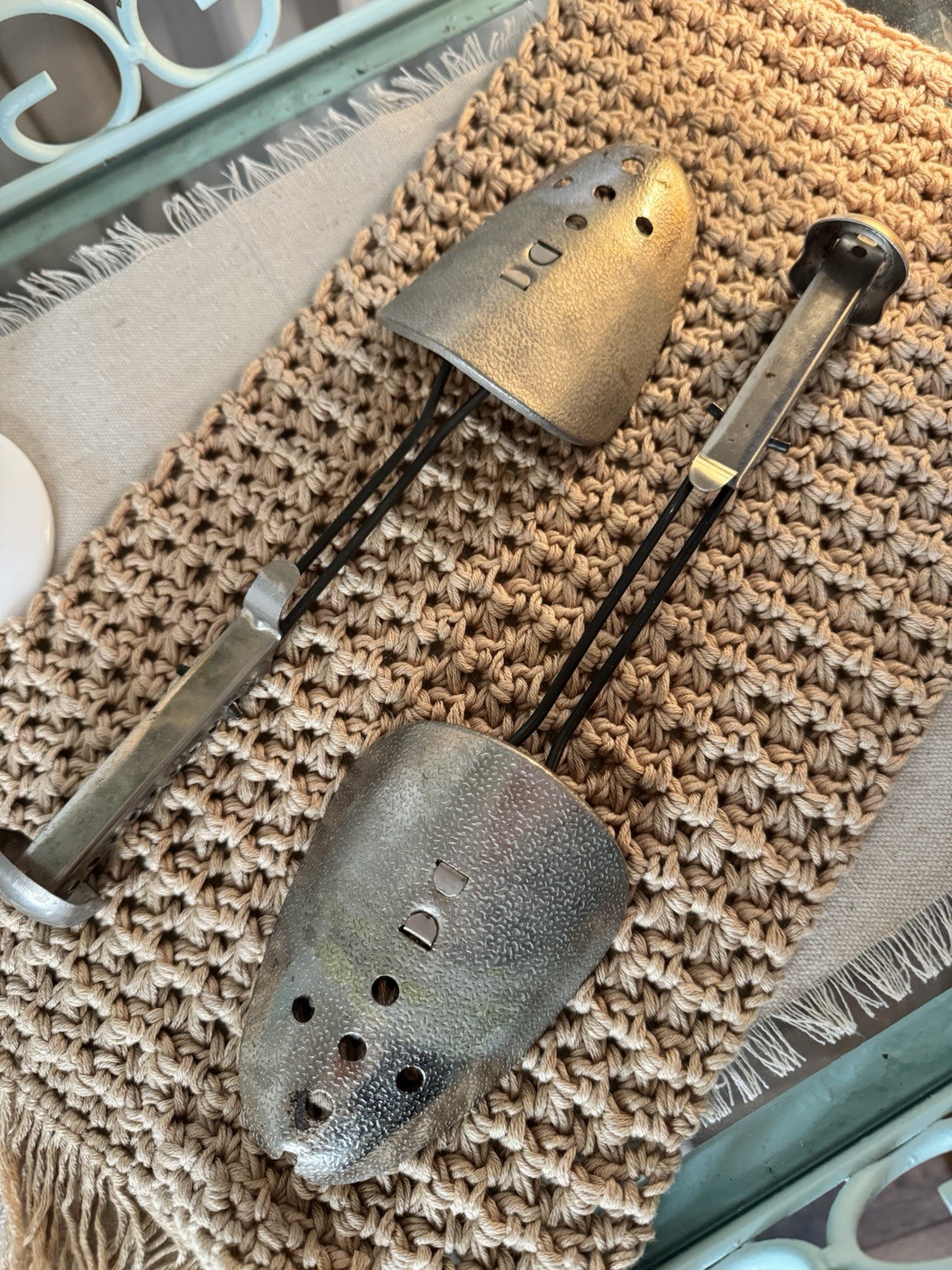 Vintage EKCO USA Adjustable Metal Shoe Stretchers Shoe Trees Pair Mens Womens