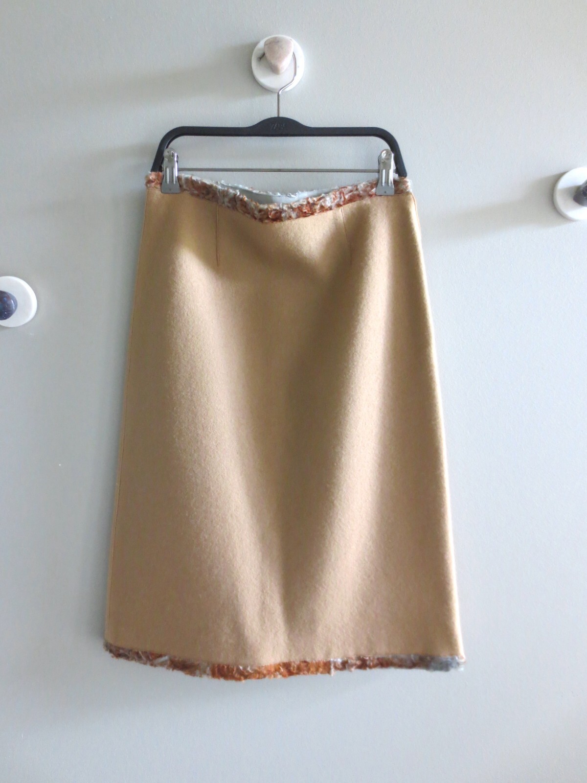 AUTH FENDI 100% WOOL PENCIL MIDI SKIRT IN CAMEL Sz-40 $1050