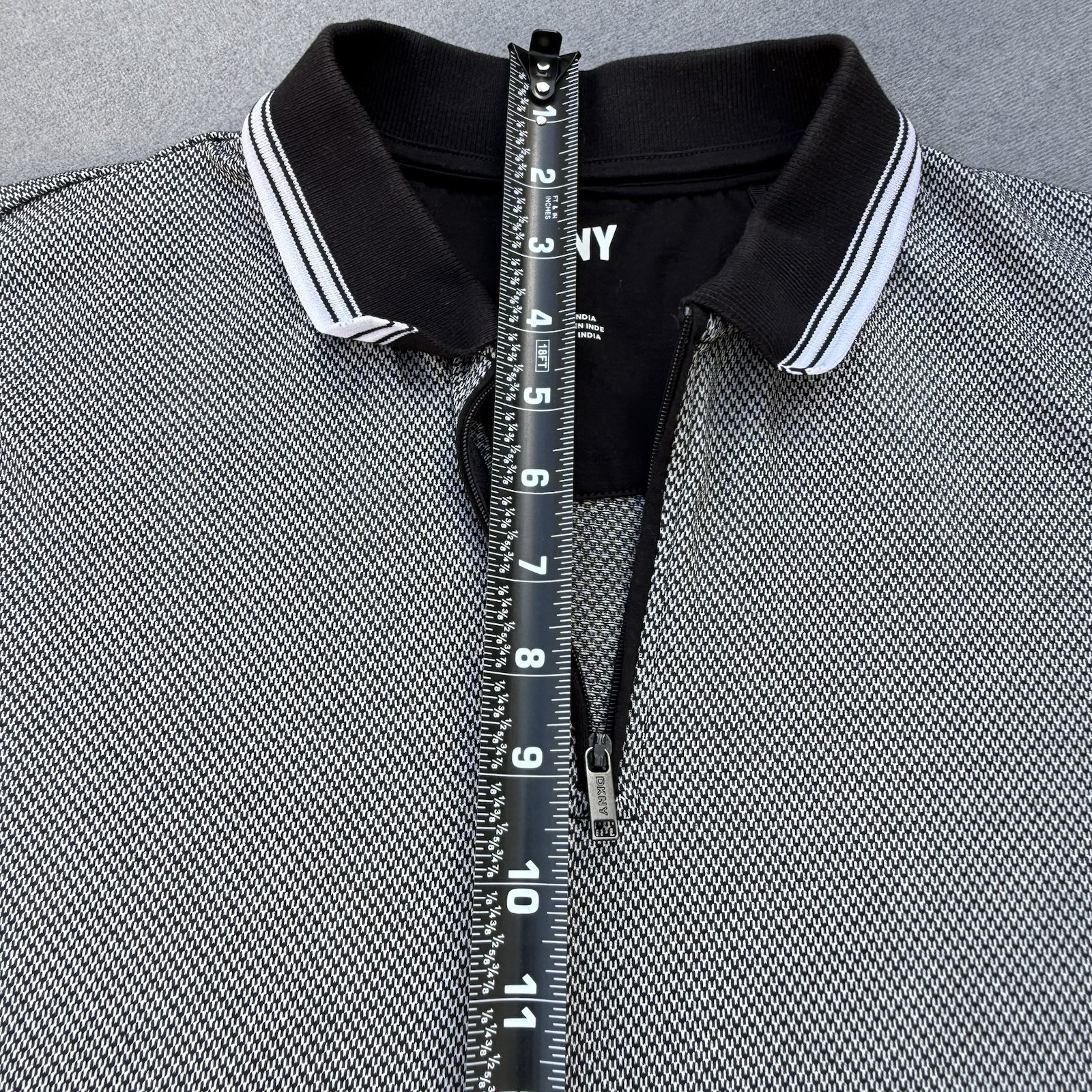 DKNY Men’s Polo Shirt L Black/White Geometric Knit 1/4 Zip Short Sleeve