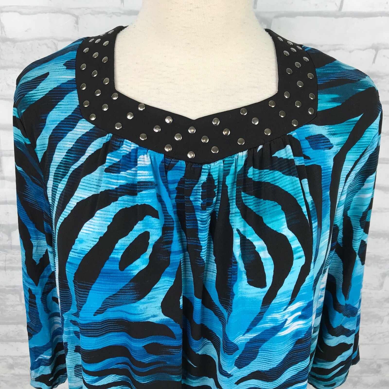 Maggie Barnes Blue Tunic Top Shirt Size 4X Pullover Knit Beaded 3/4 Sleeve
