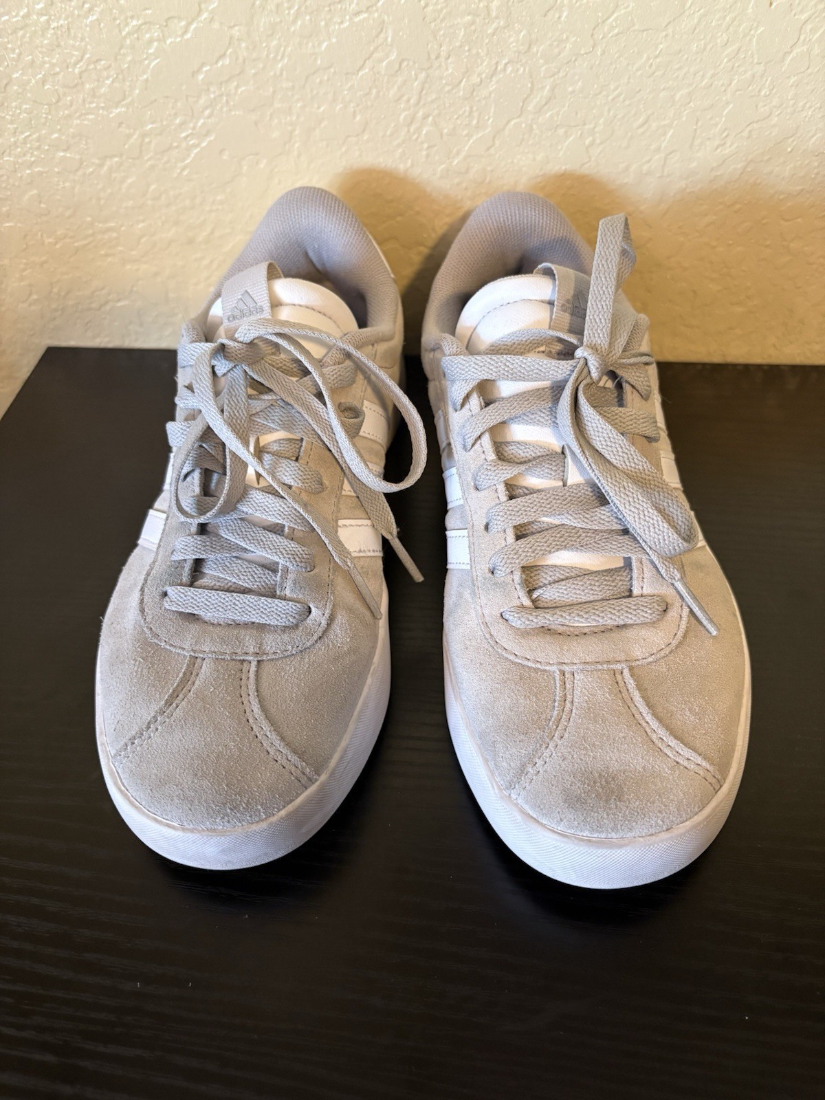 adidas Gray/White Low-Top Lace-Up Sneakers Round Toe Men’s US 7 EU 38 2/3