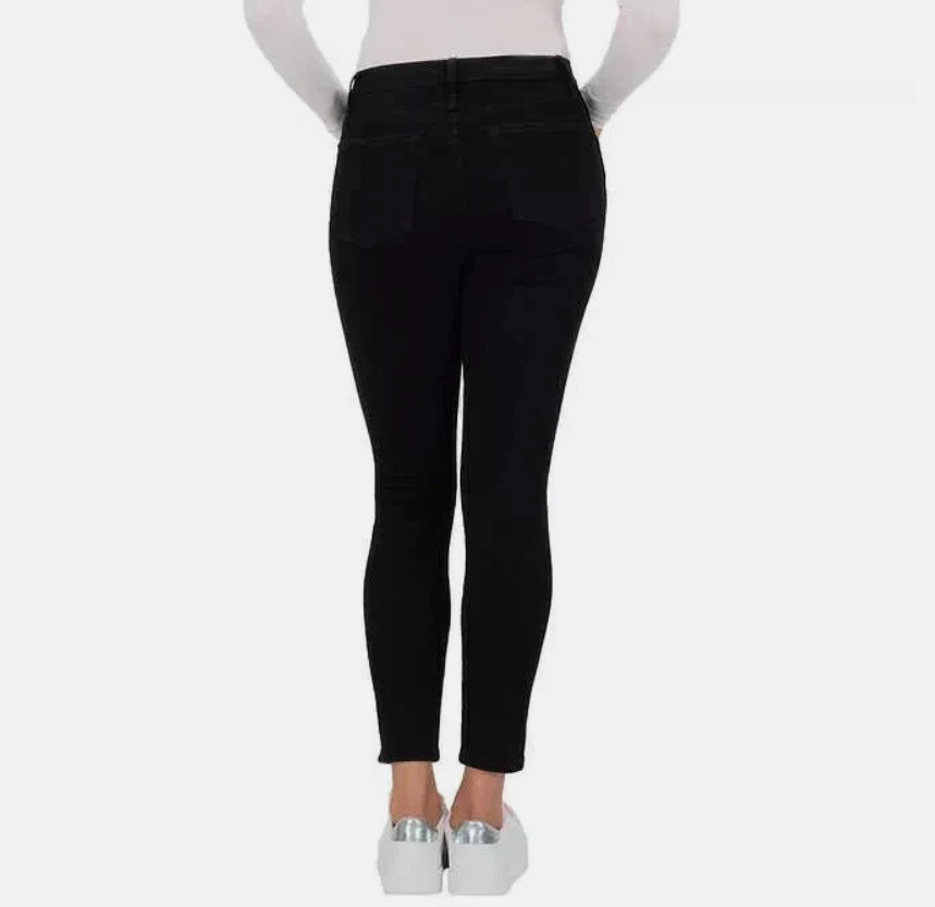 Kirkland Signature High rise Women’s Skinny Black Denim Pants Slim Fit, Size 8