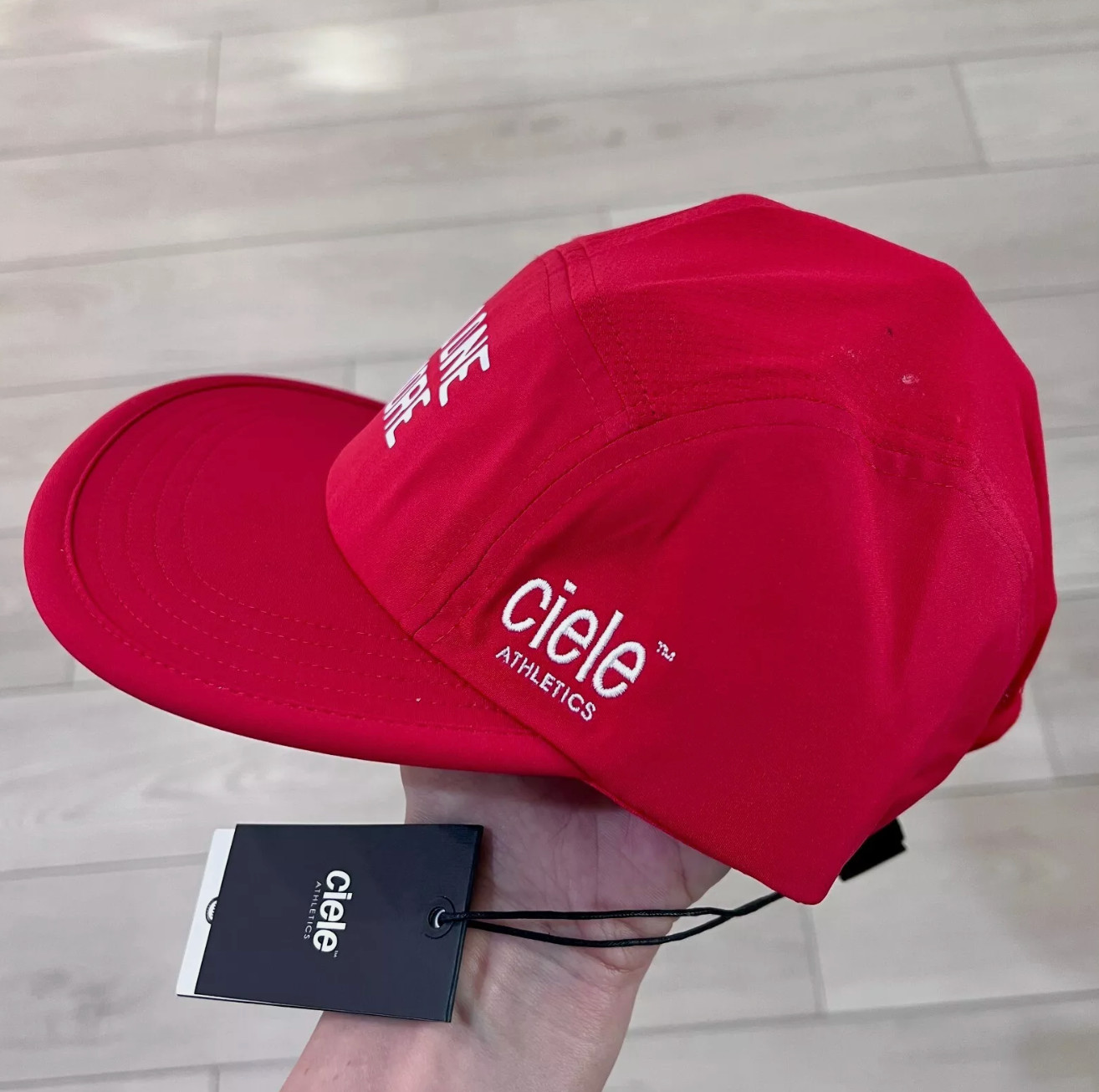 GO ONE MORE Running Hat NWT Ciele Limited