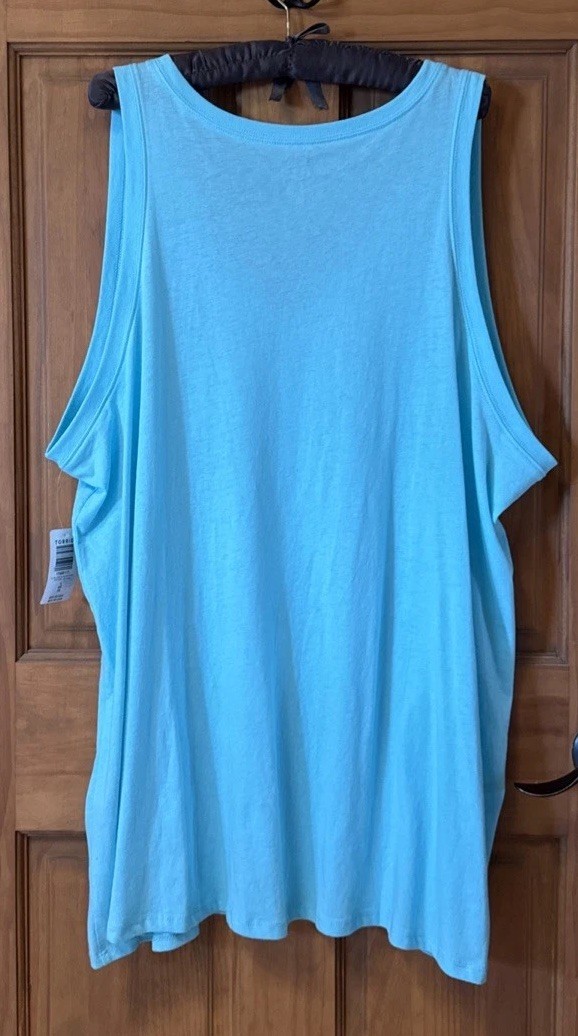 TORRID TANK TOP SLEEVELESS T SHIRT 4 4X 4XL 26 New