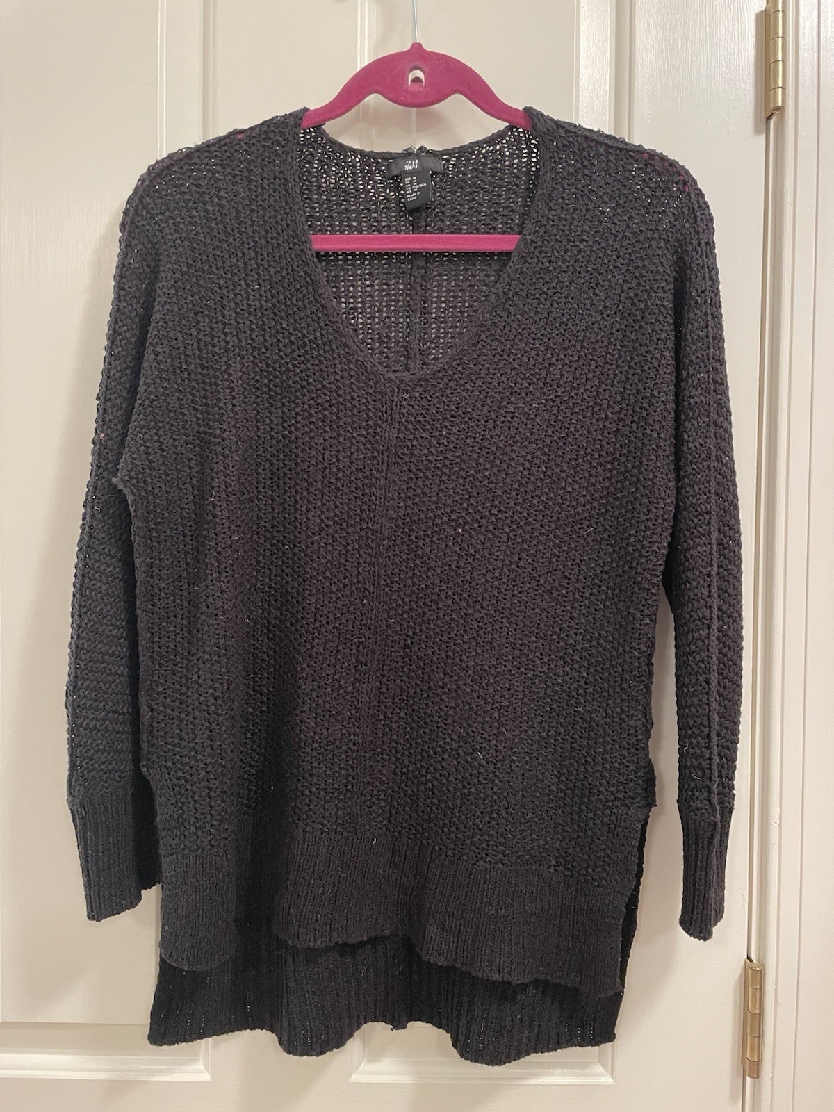 H&M black knit sweater, M